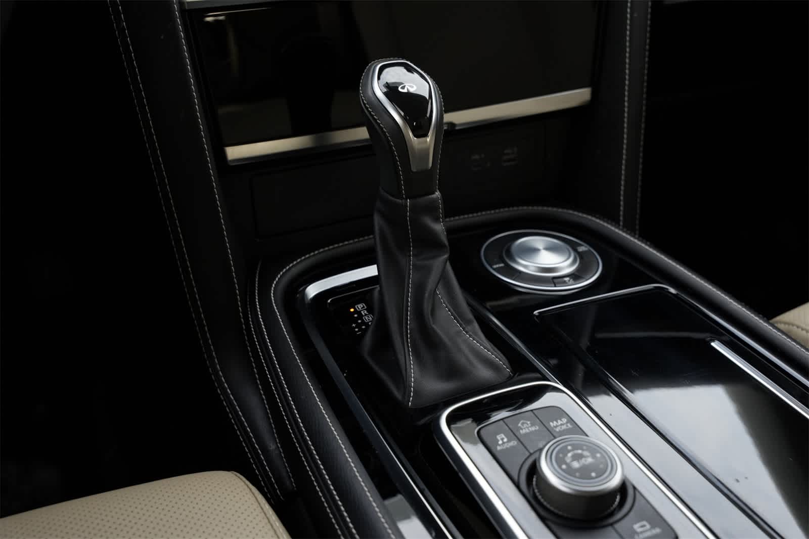 Thumbnail: 2024 INFINITI QX80 - 15