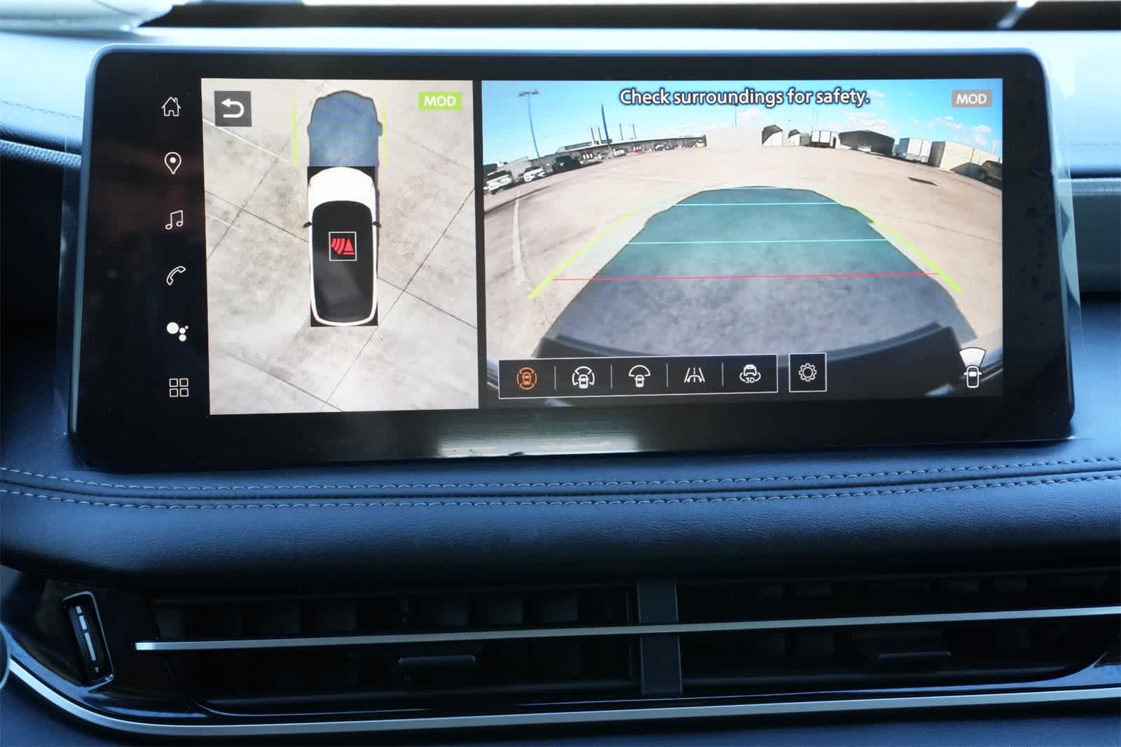 Thumbnail: 2026 INFINITI QX60 - 14