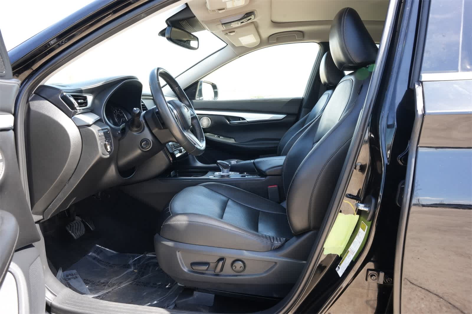 Thumbnail: 2019 INFINITI QX50 - 17