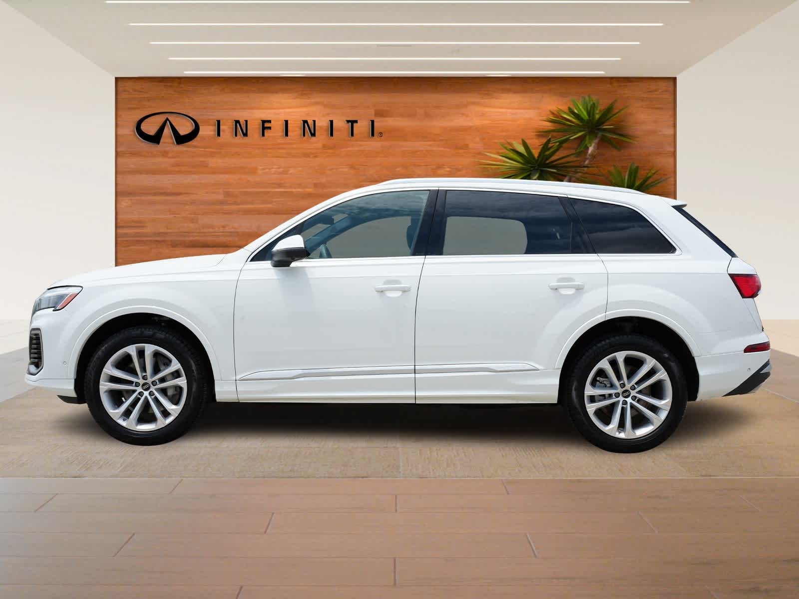 Thumbnail: 2025 Audi Q7 - 4