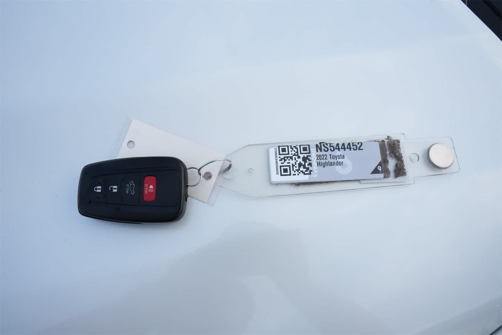 Thumbnail: 2022 Toyota Highlander - 30