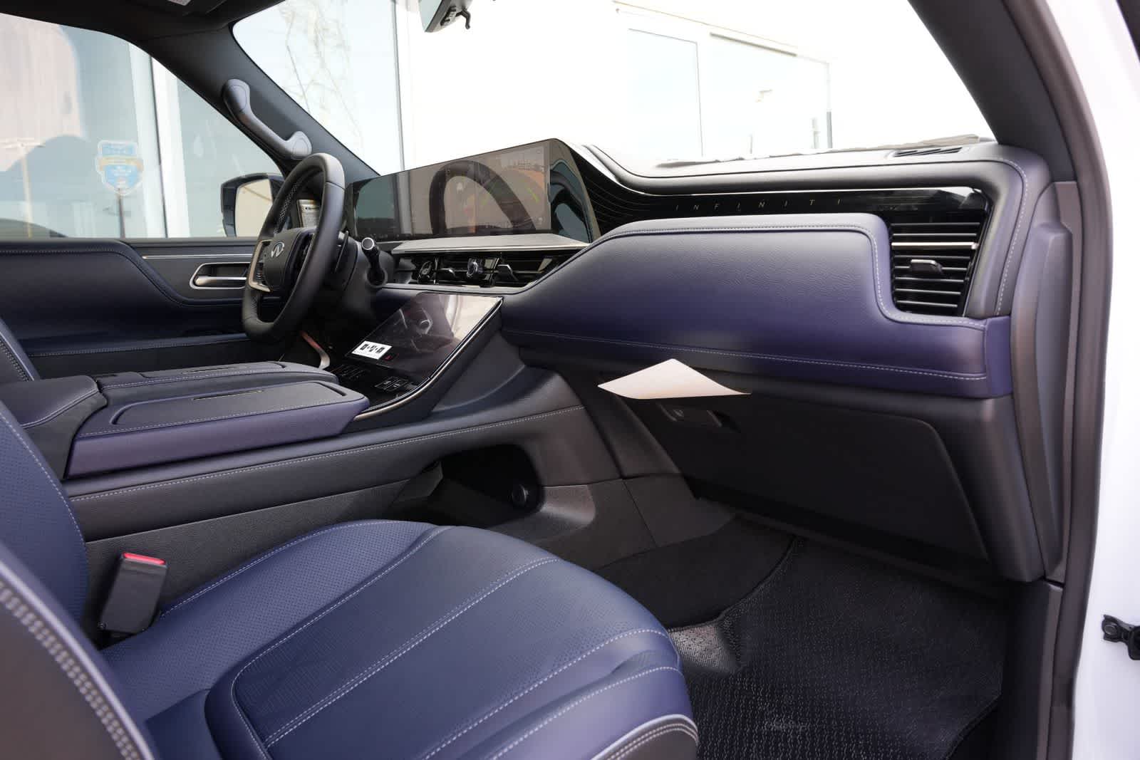 Thumbnail: 2026 INFINITI QX80 - 22