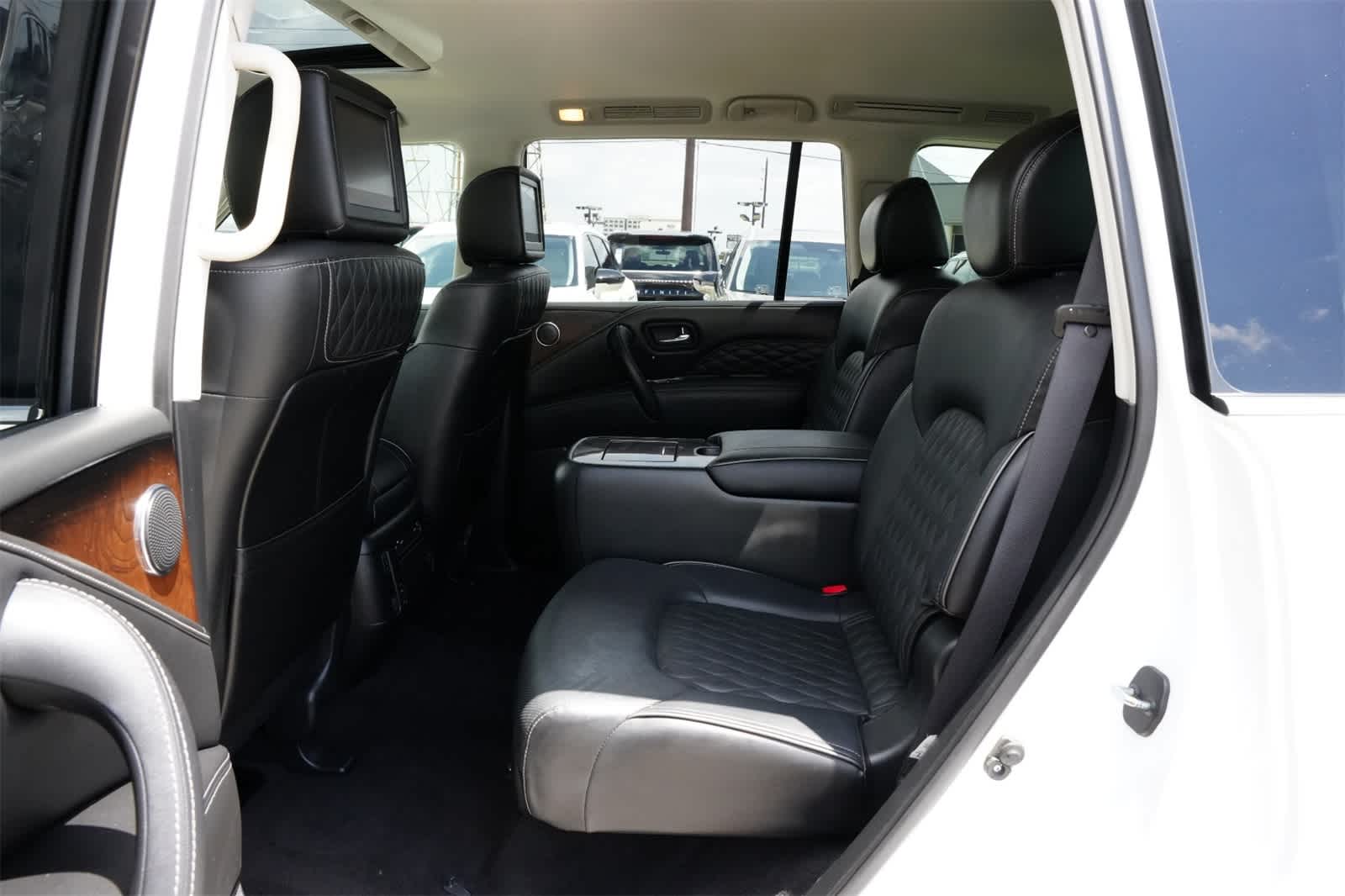 2018 INFINITI QX80  11