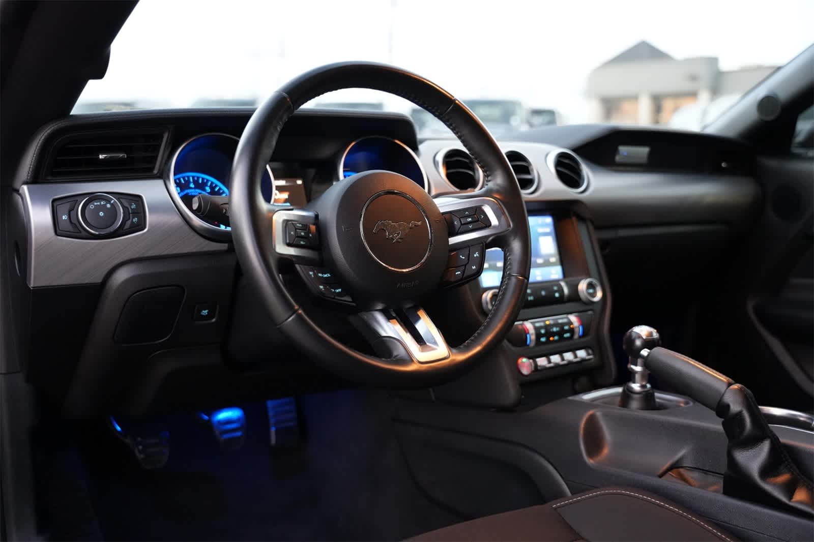 Thumbnail: 2022 Ford Mustang - 14