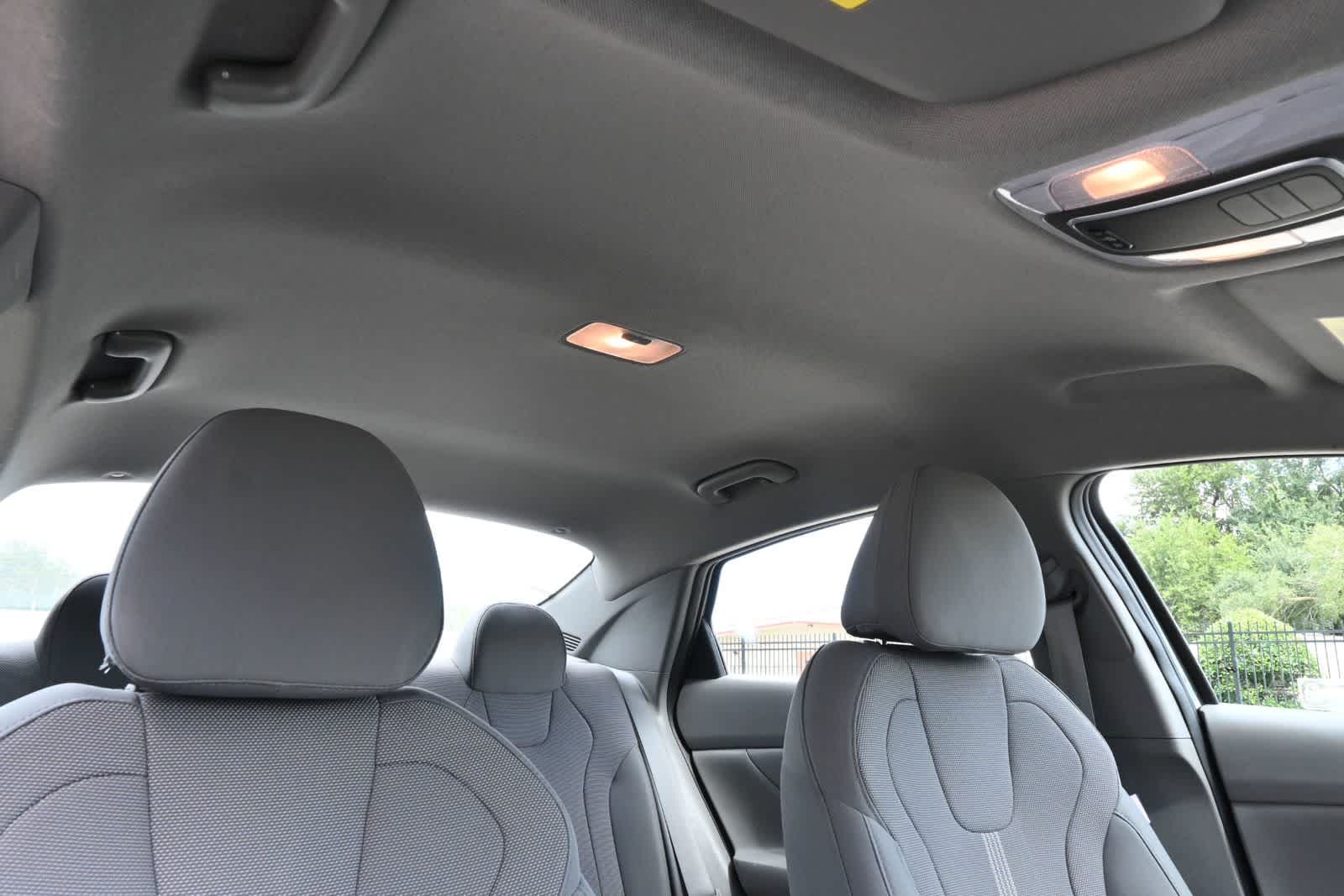 Thumbnail: 2021 Hyundai Elantra - 24