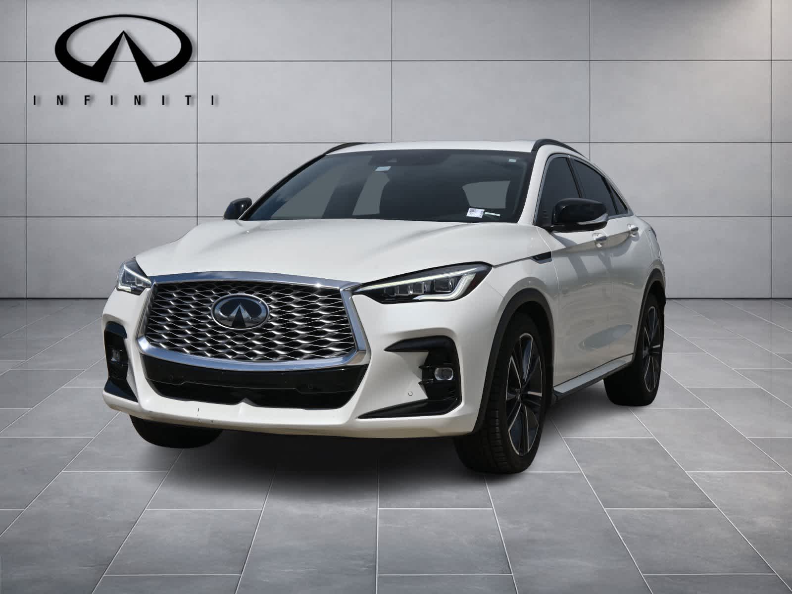 2023 INFINITI QX55 Essential