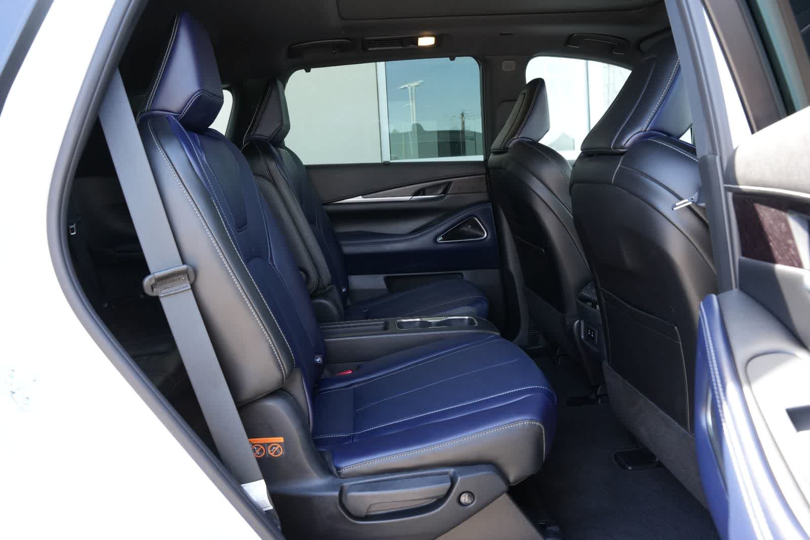 Thumbnail: 2026 INFINITI QX60 - 22