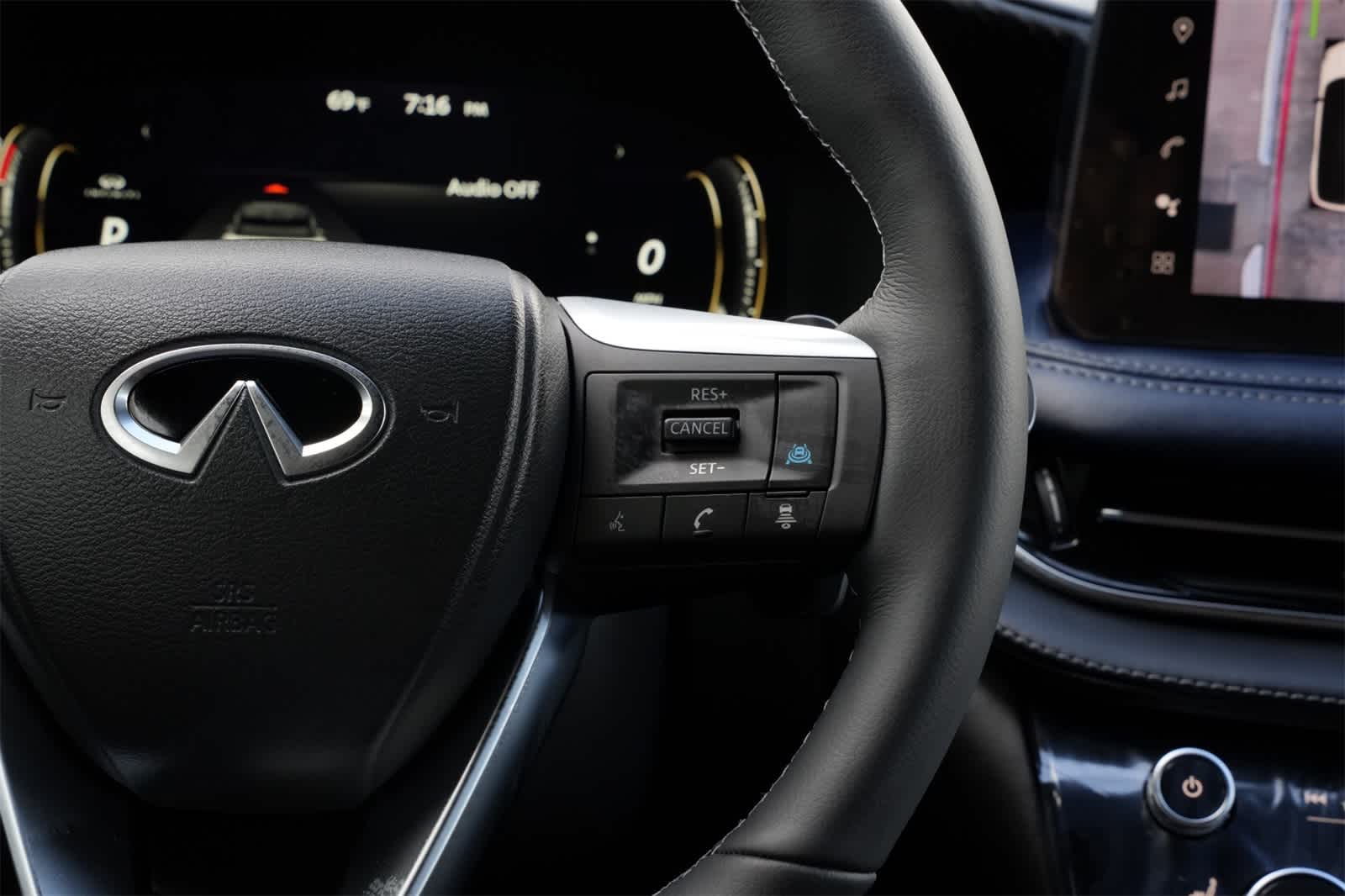 Thumbnail: 2026 INFINITI QX60 - 11