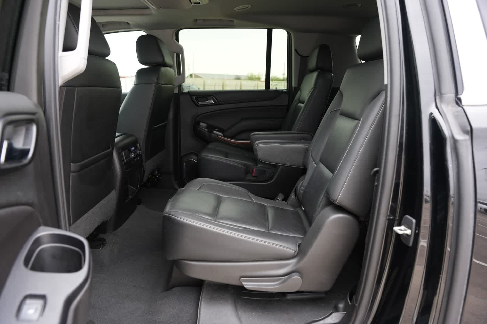 Thumbnail: 2019 Chevrolet Suburban - 18