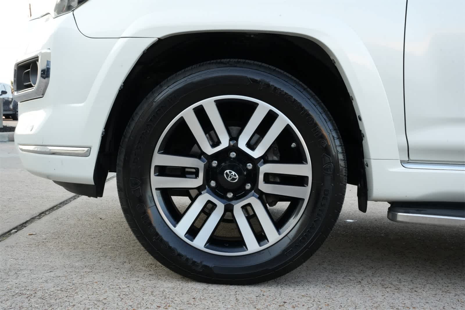 Thumbnail: 2016 Toyota 4Runner - 27