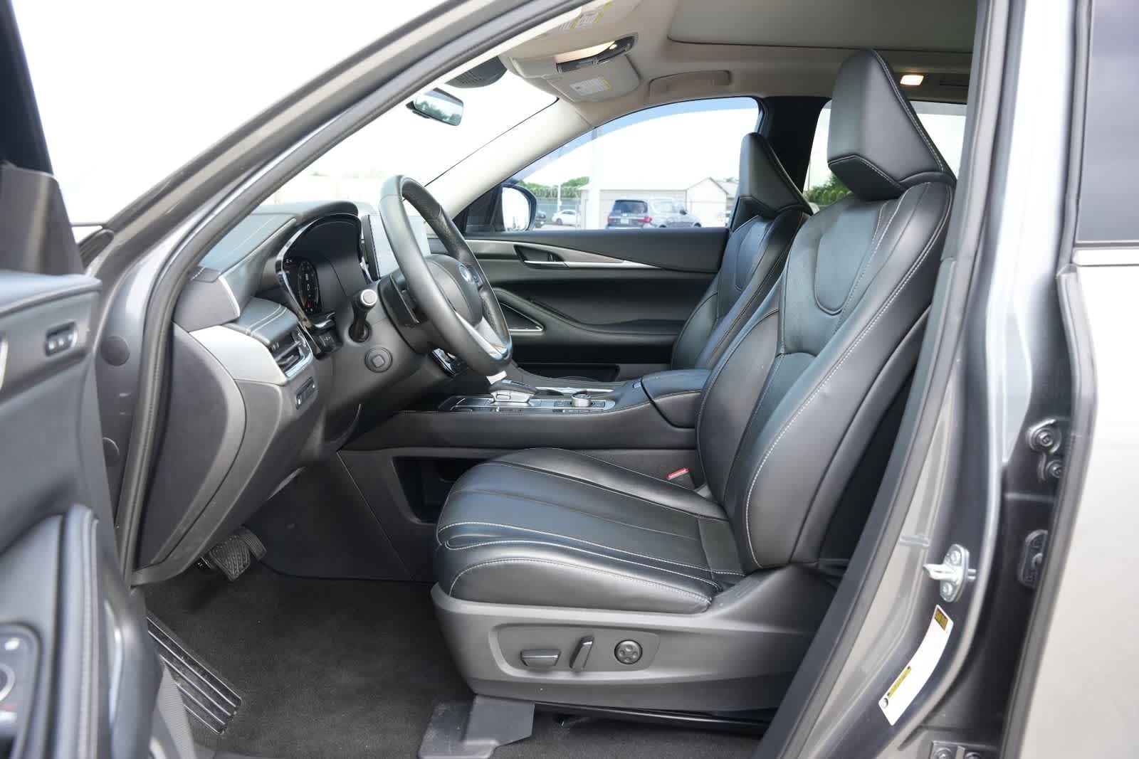 Thumbnail: 2023 INFINITI QX60 - 17