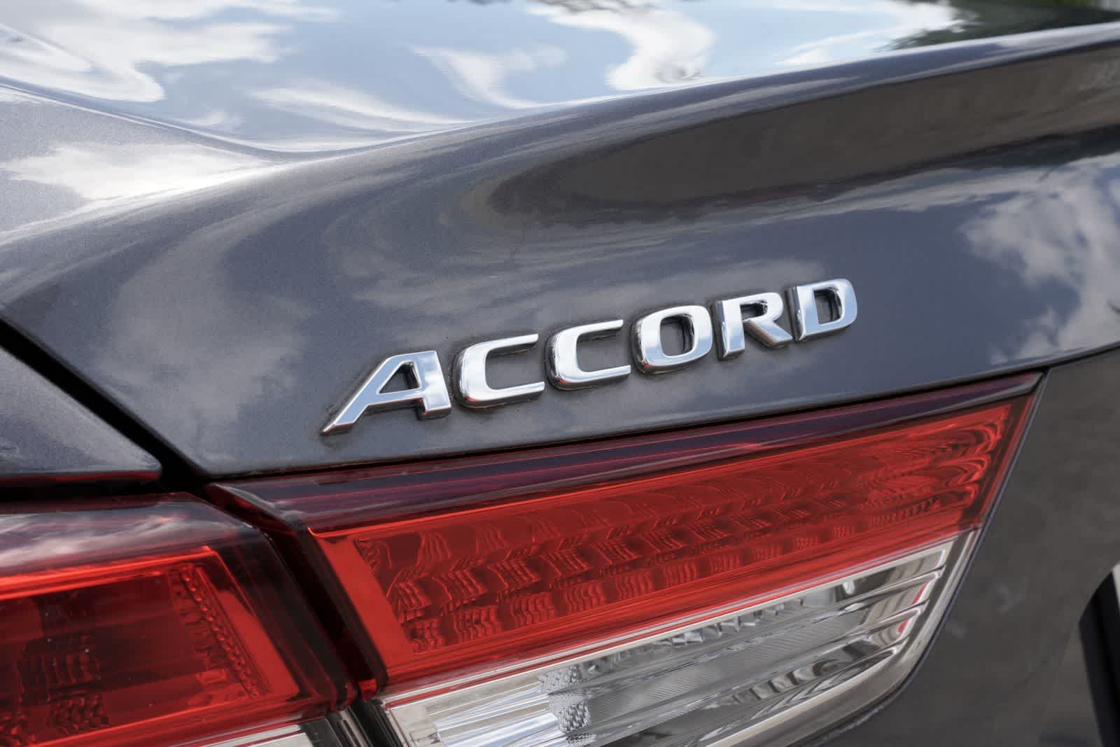 Thumbnail: 2018 Honda Accord - 19
