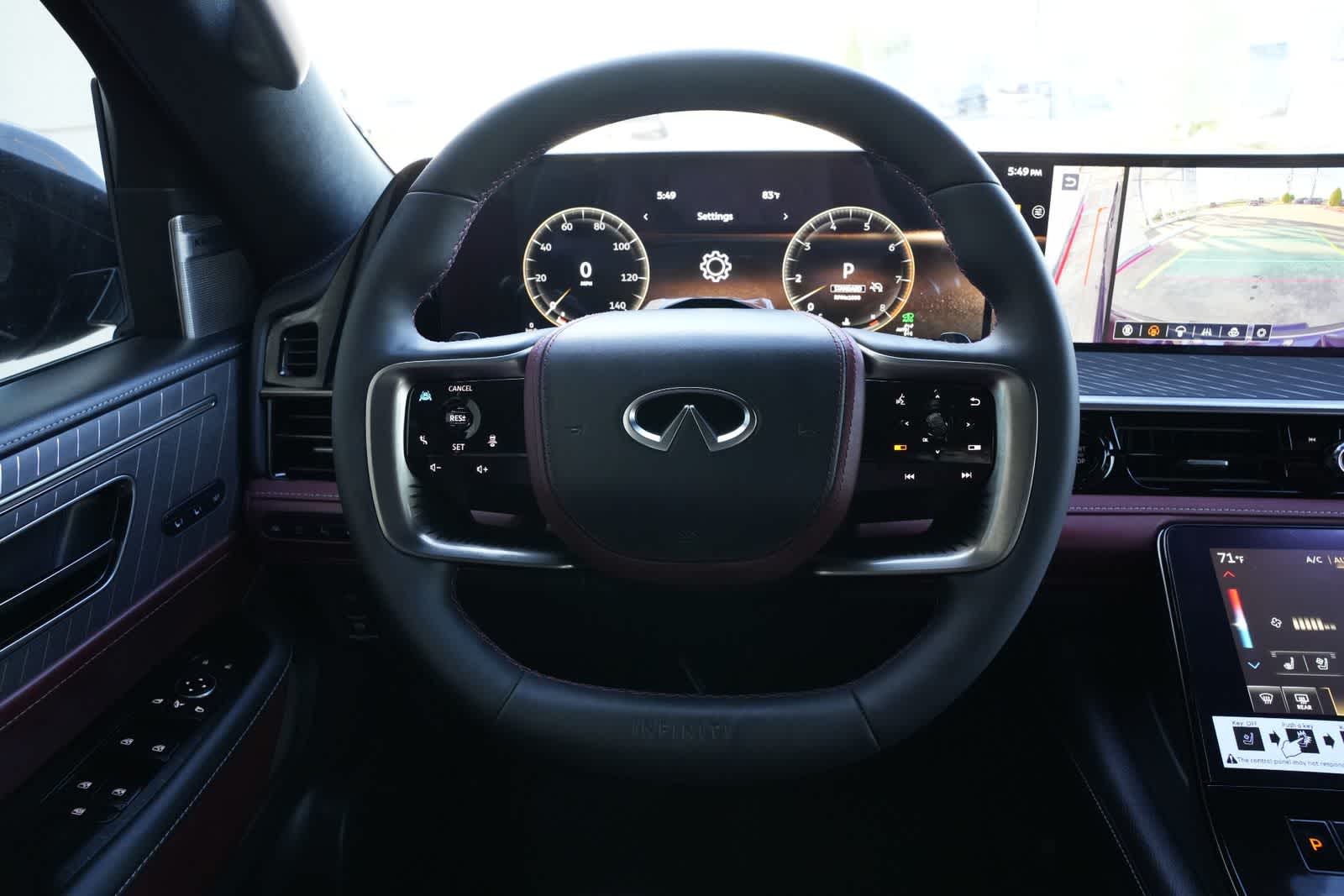 Thumbnail: 2026 INFINITI QX80 - 9
