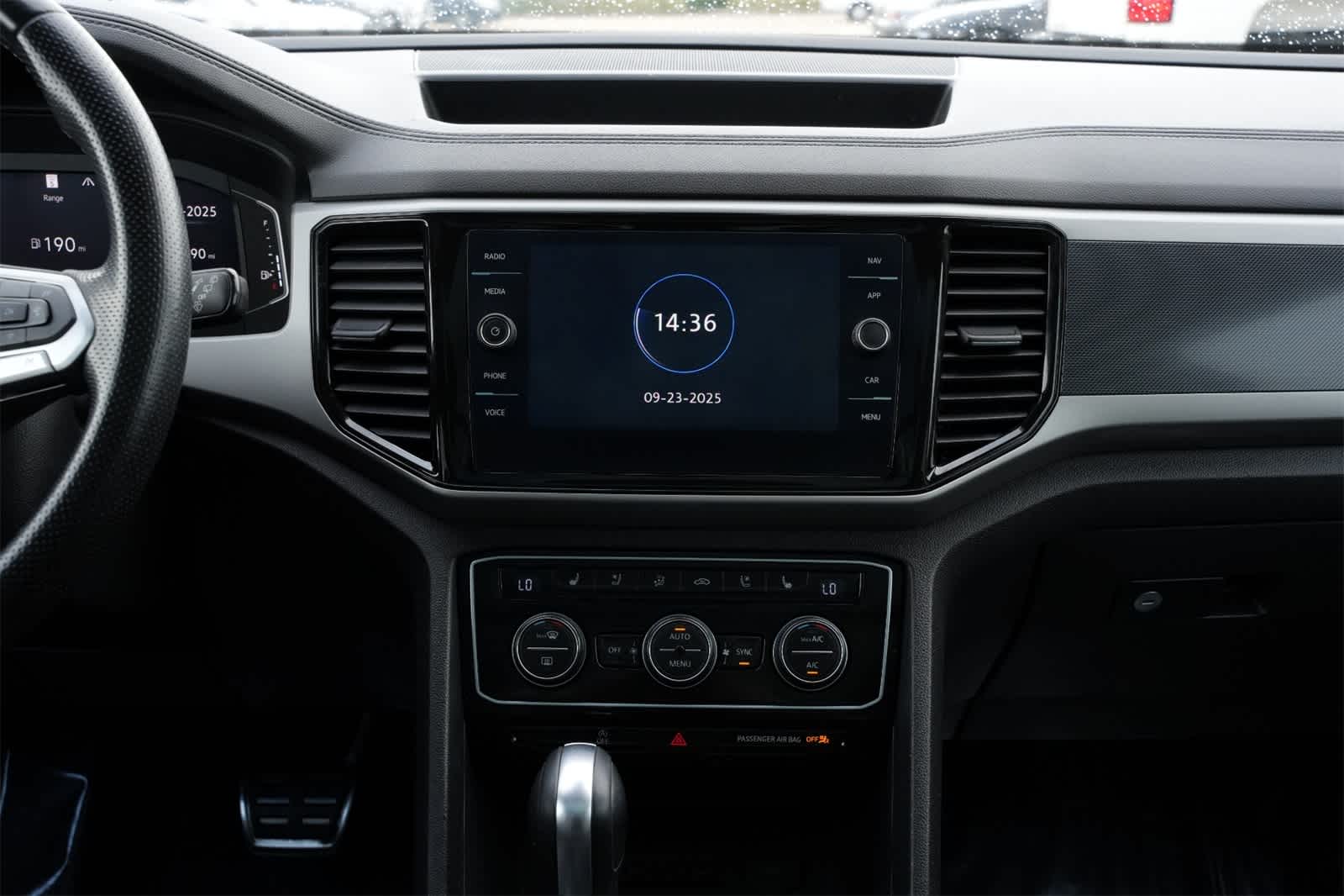 Thumbnail: 2020 Volkswagen Atlas - 13