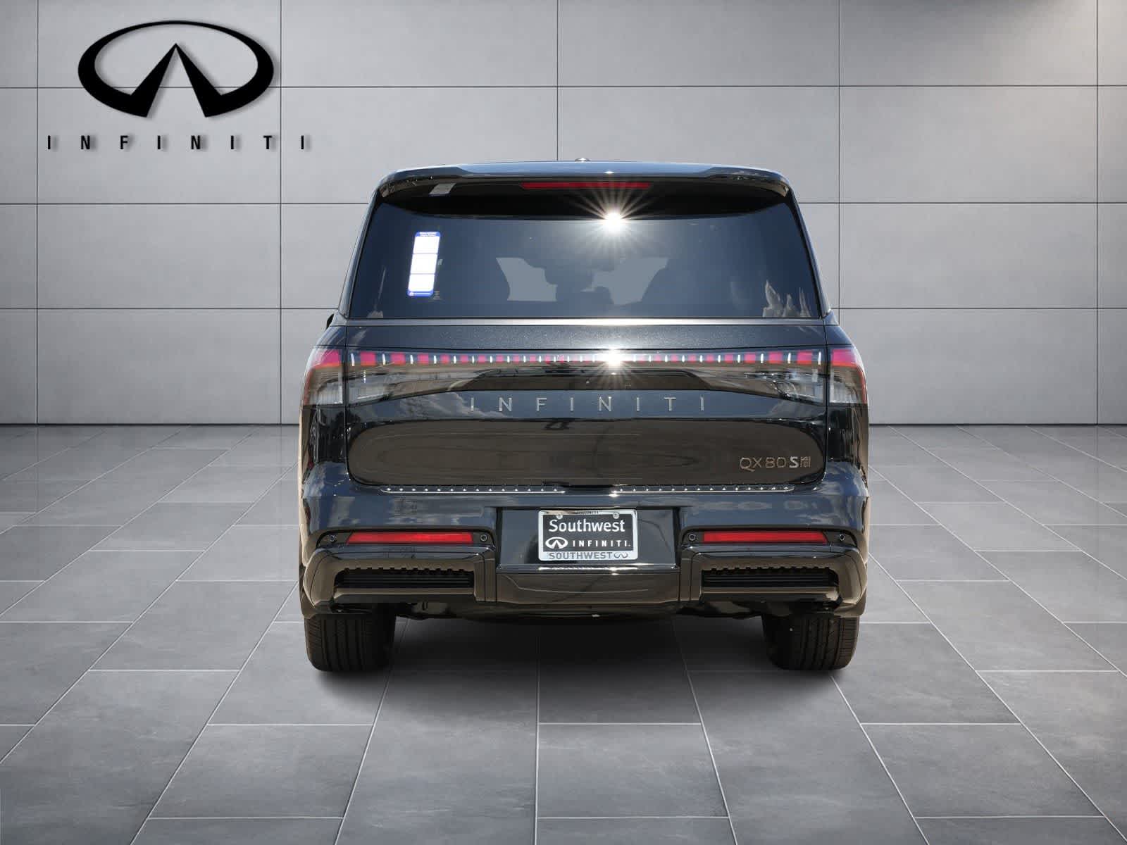 Thumbnail: 2026 INFINITI QX80 - 5