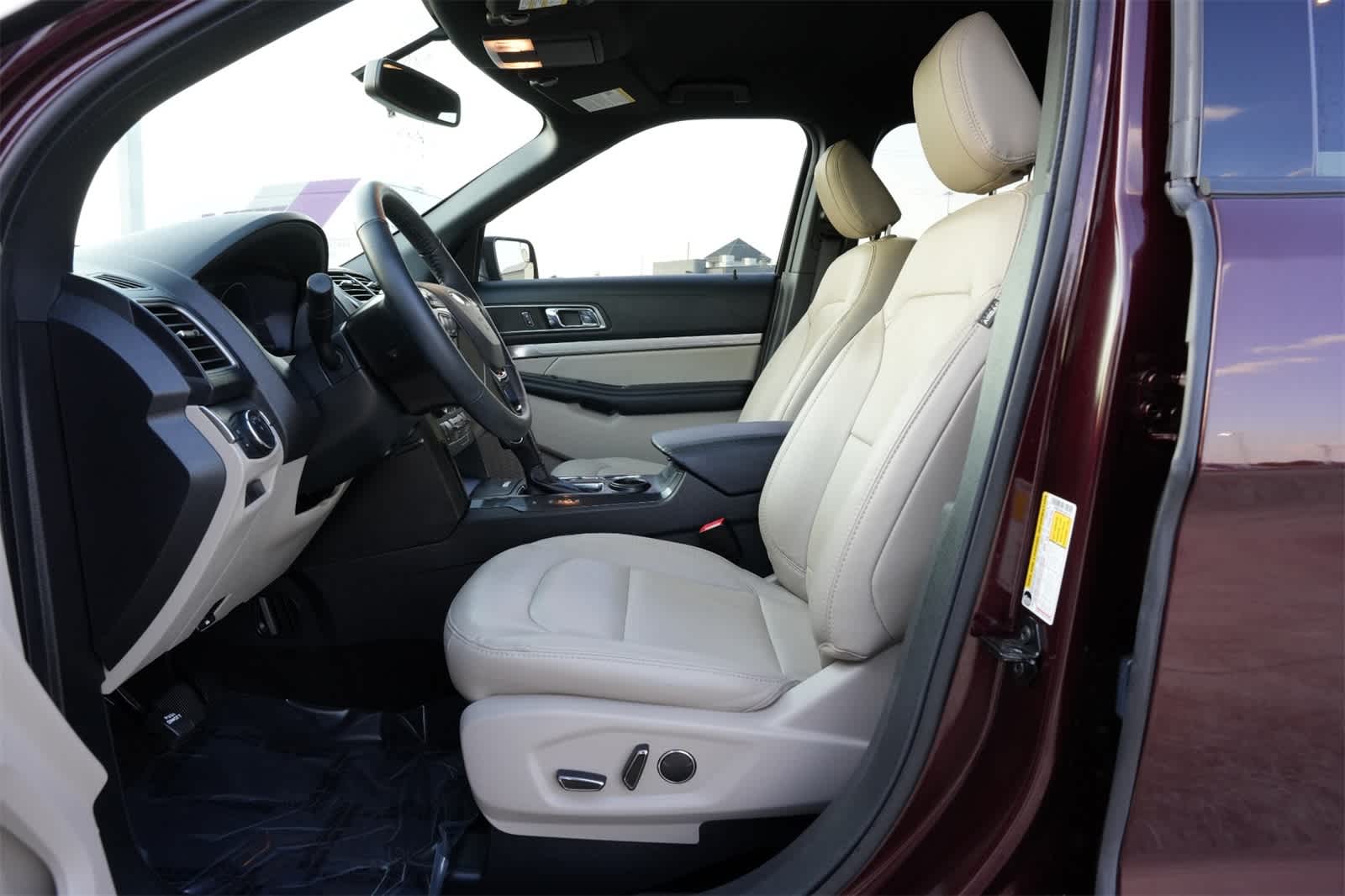 Thumbnail: 2018 Ford Explorer - 16