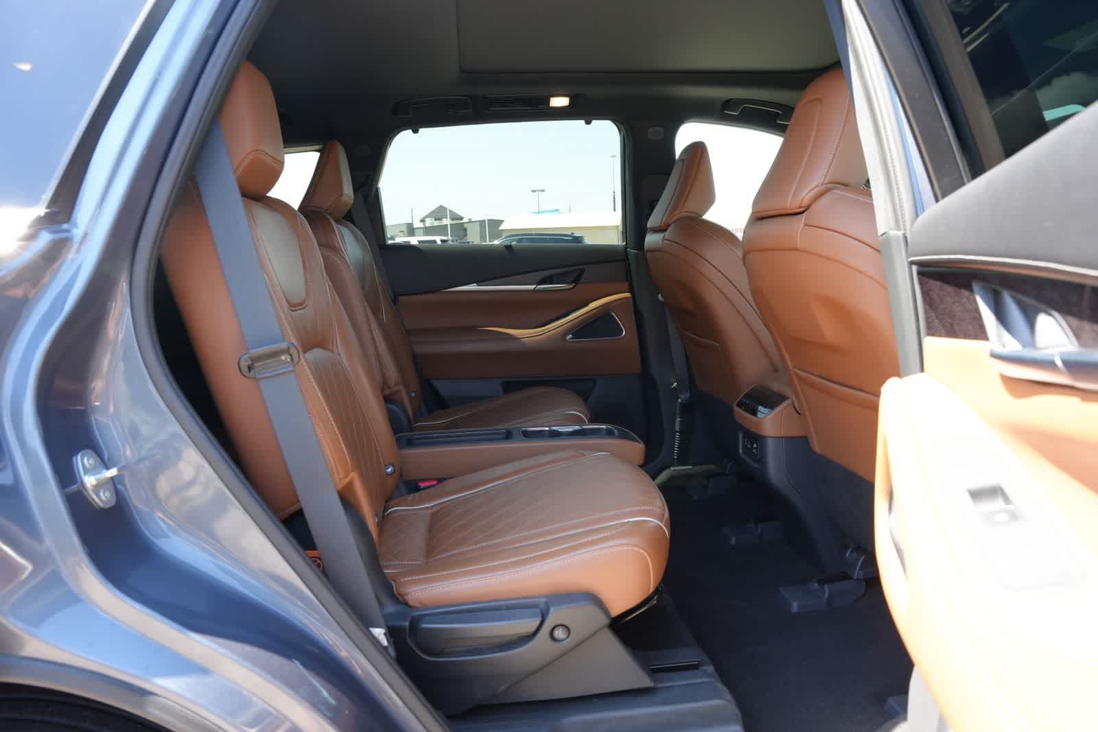 Thumbnail: 2023 INFINITI QX60 - 21