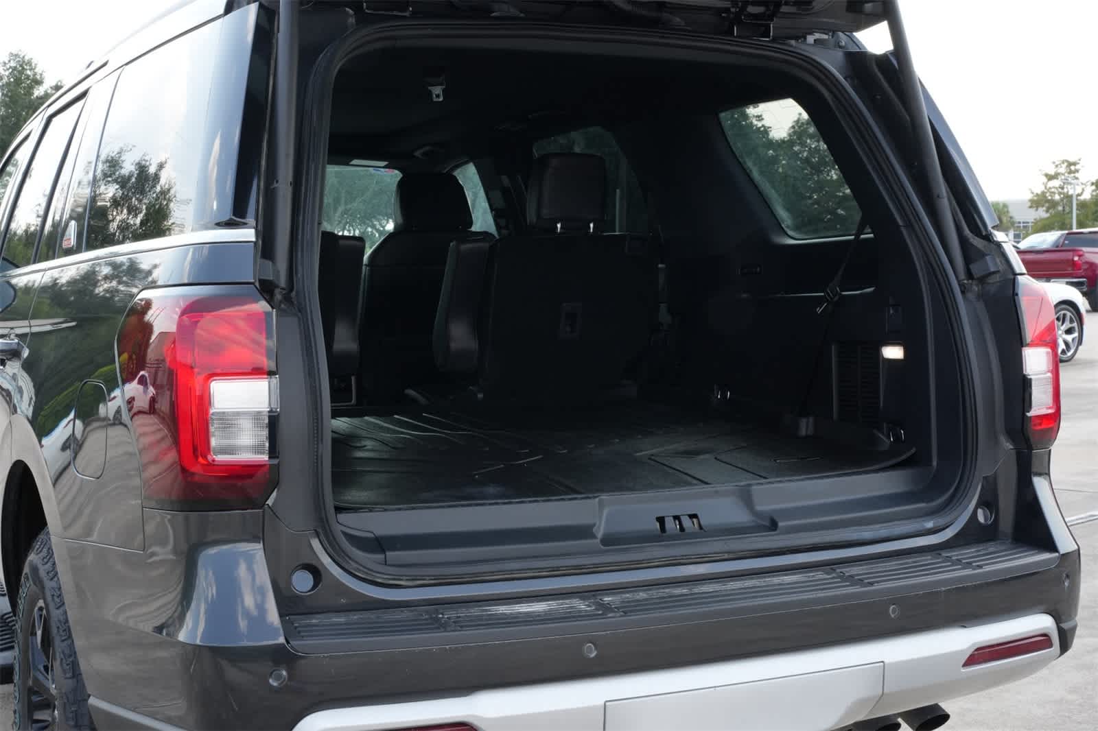 Thumbnail: 2023 Ford Expedition - 21