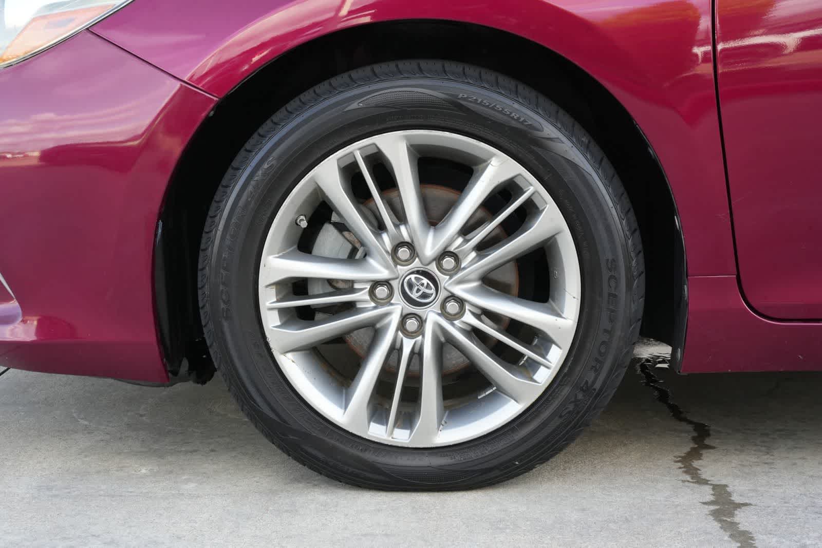 Thumbnail: 2016 Toyota Camry - 20