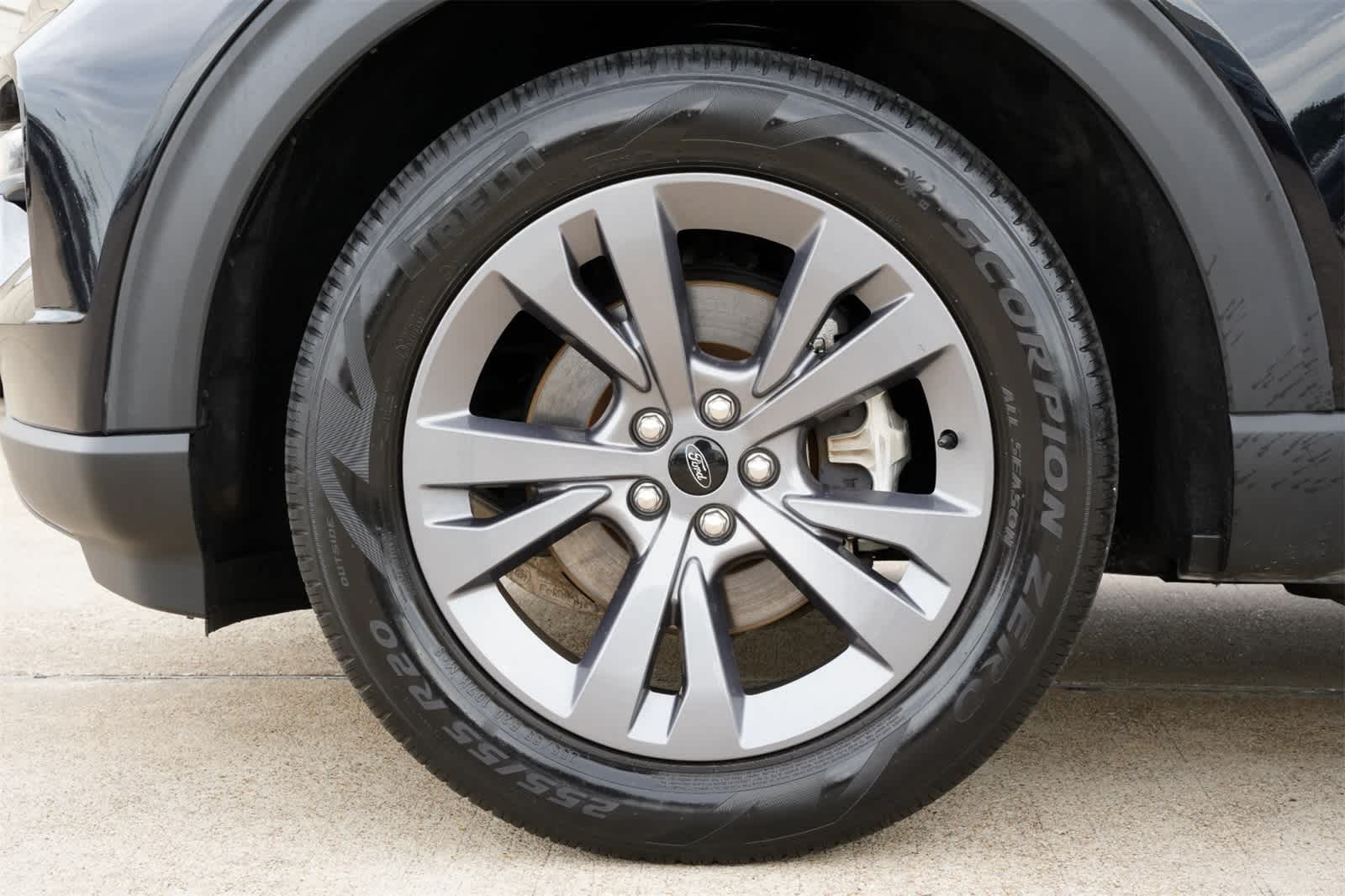 Thumbnail: 2022 Ford Explorer - 26
