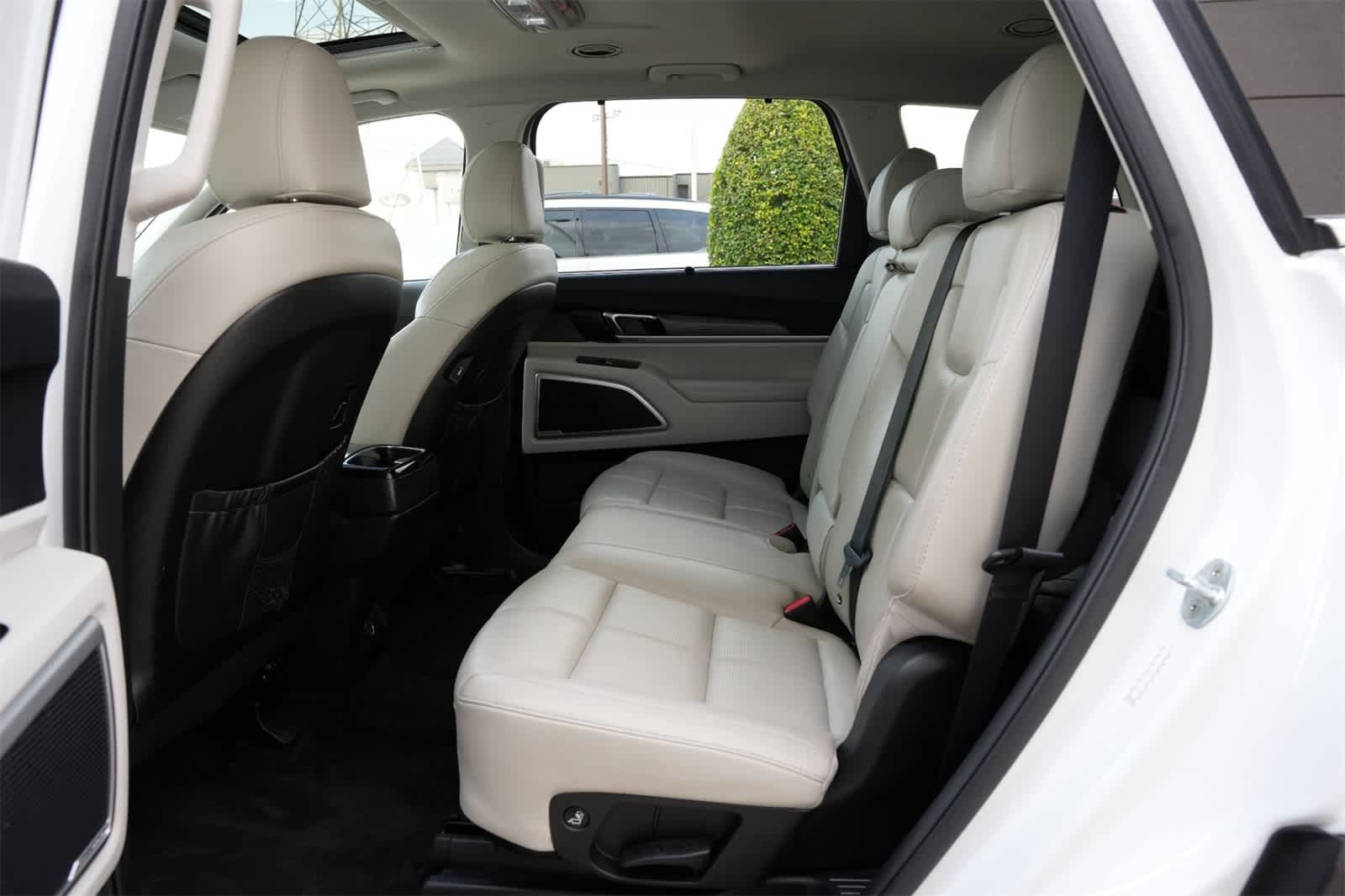 Thumbnail: 2020 Kia Telluride - 20