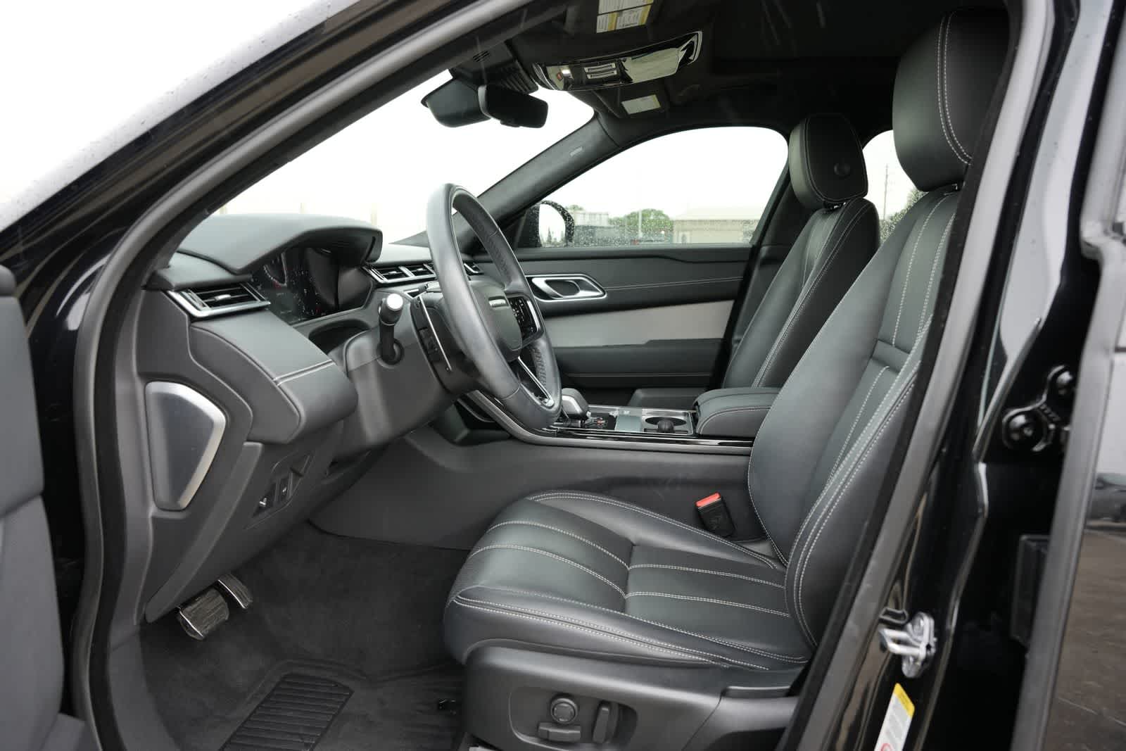 Thumbnail: 2023 Land Rover Range Rover Velar - 16