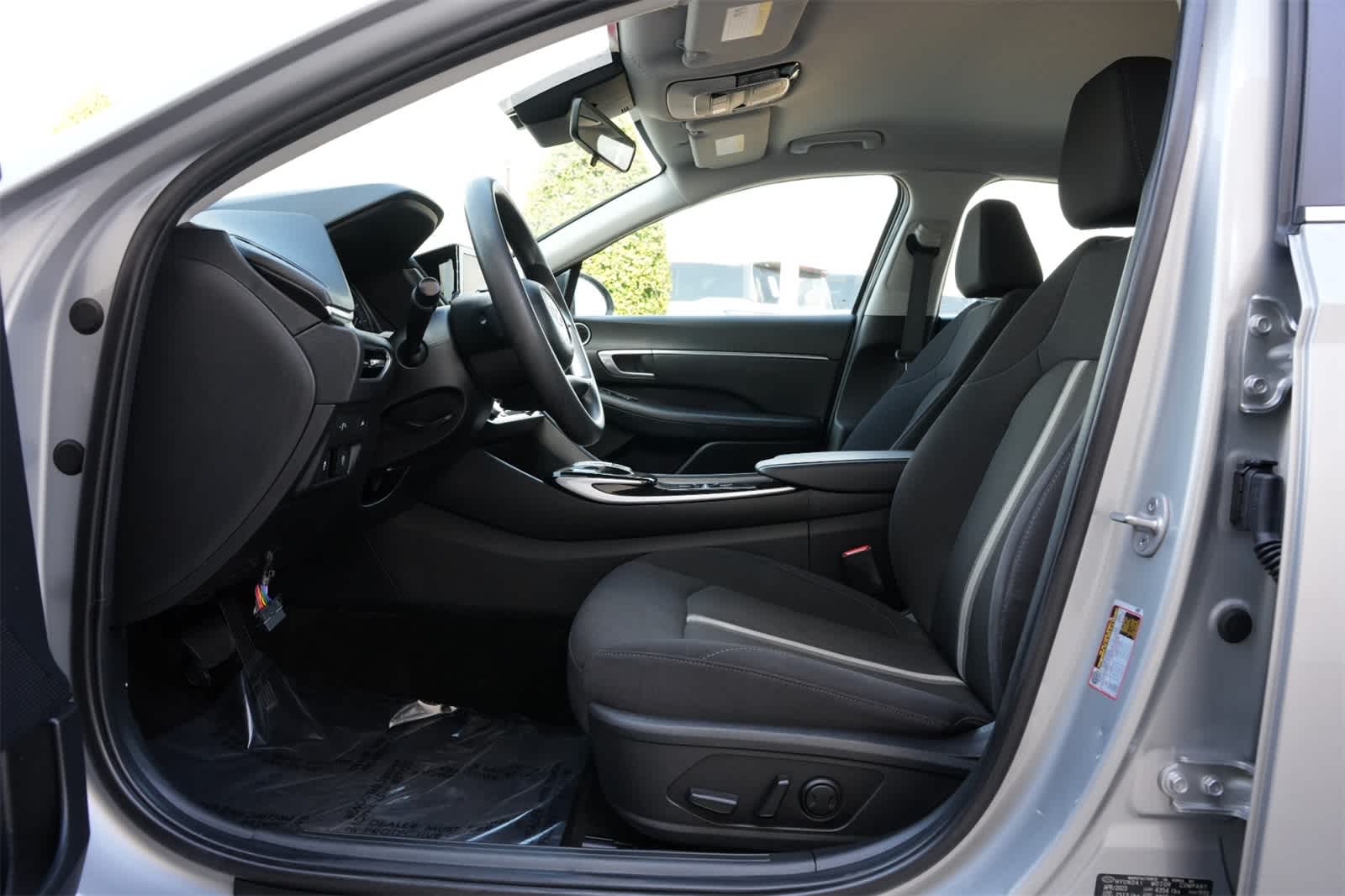 Thumbnail: 2023 Hyundai Sonata - 15