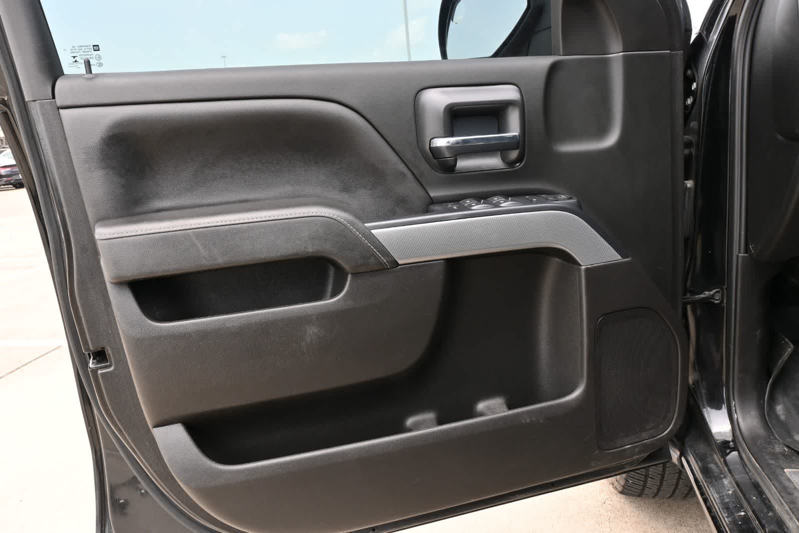 Thumbnail: 2019 Chevrolet Silverado 1500 - 16