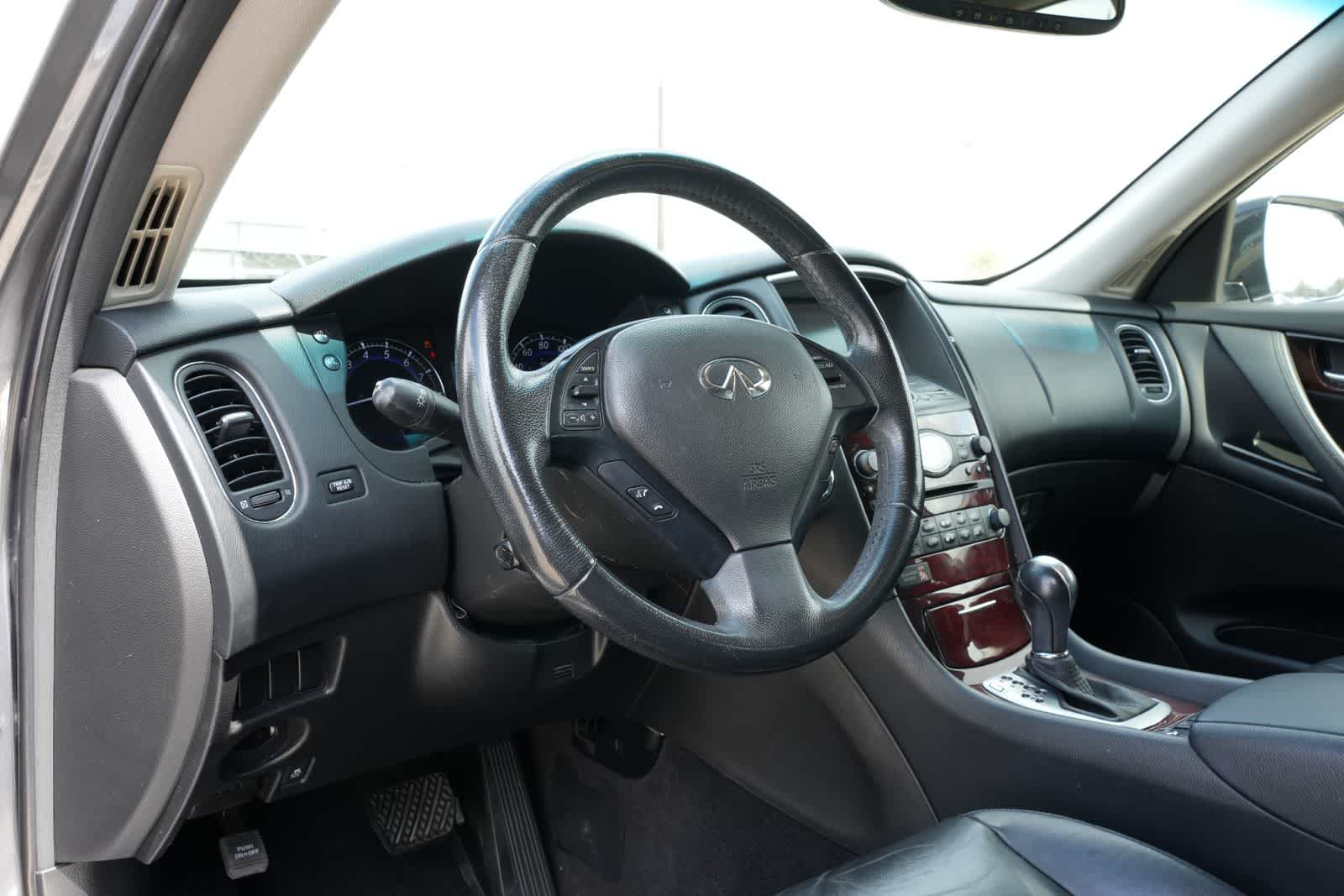 Thumbnail: 2016 INFINITI QX50 - 15