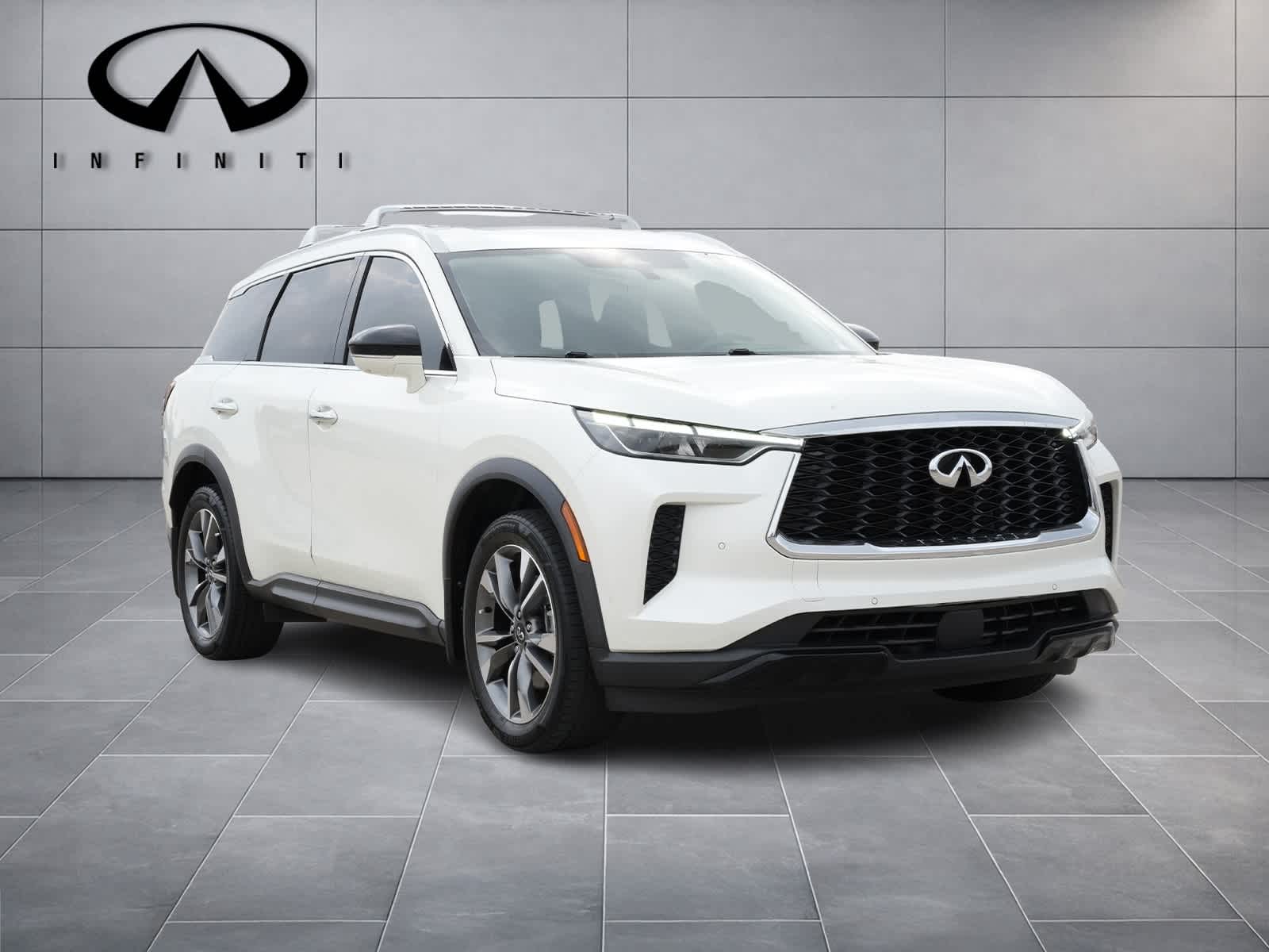 Thumbnail: 2023 INFINITI QX60 - 3