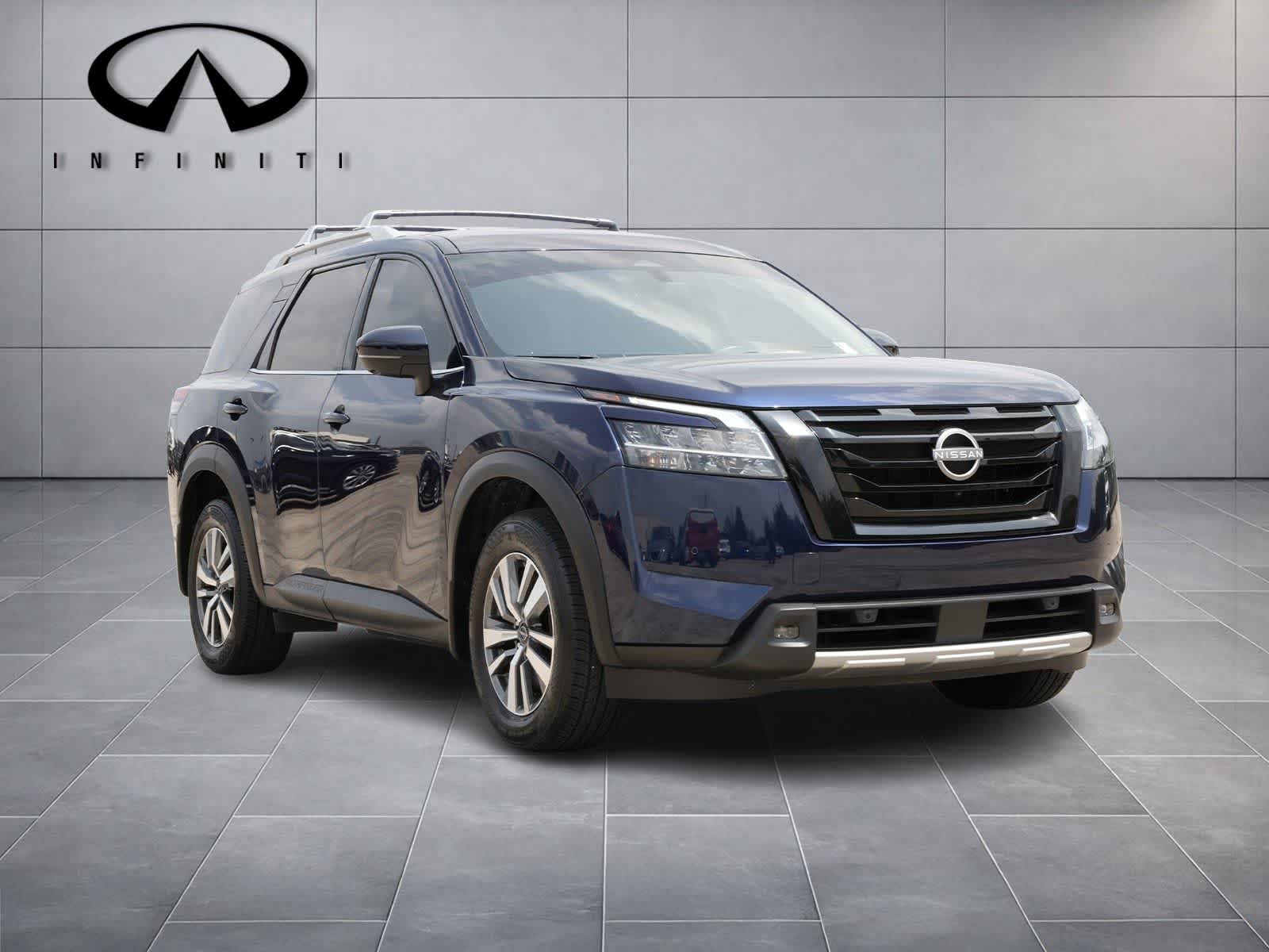 Thumbnail: 2023 Nissan Pathfinder - 3