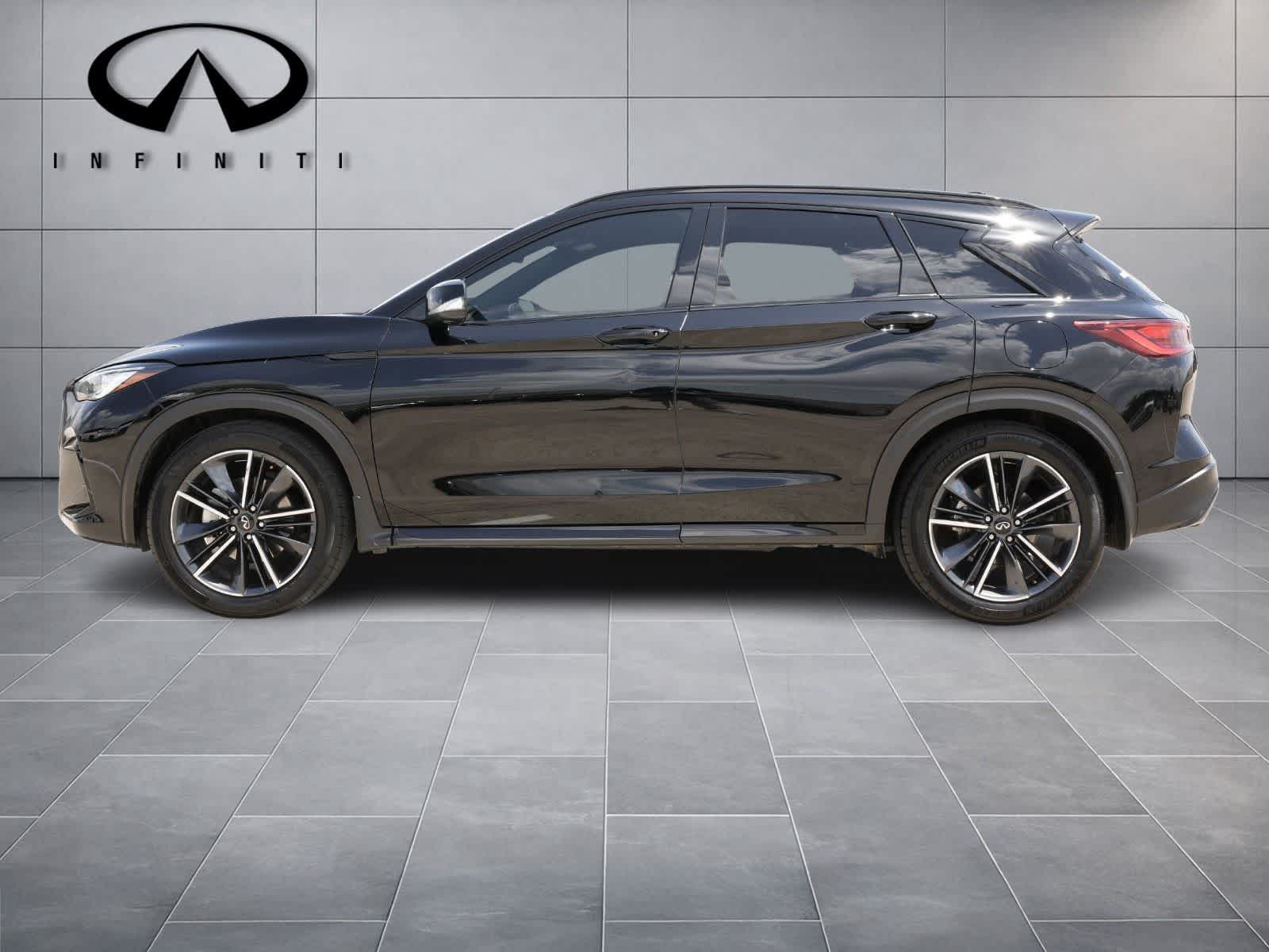 Thumbnail: 2023 INFINITI QX50 - 4