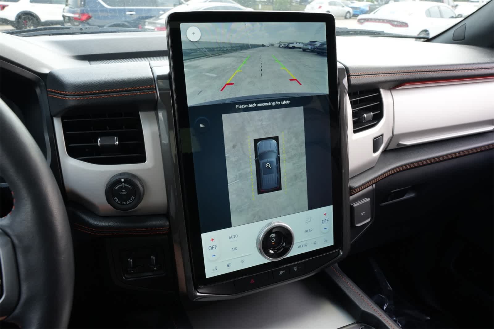 Thumbnail: 2023 Ford Expedition - 14