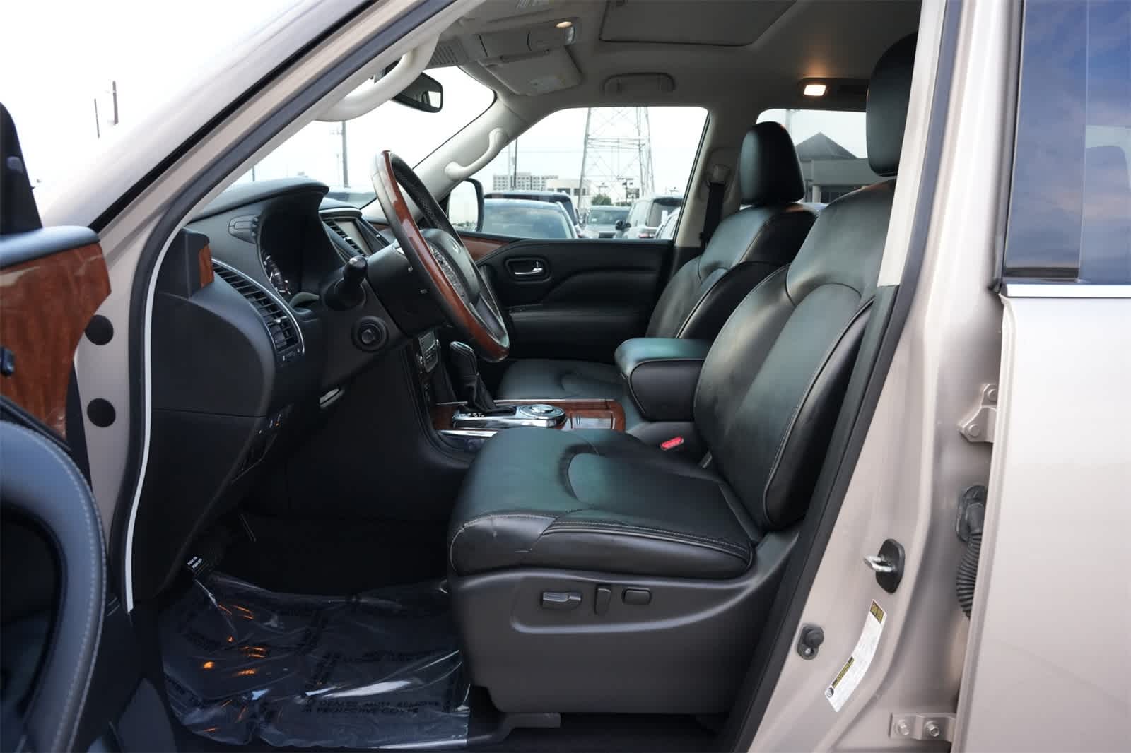 Thumbnail: 2019 INFINITI QX80 - 17
