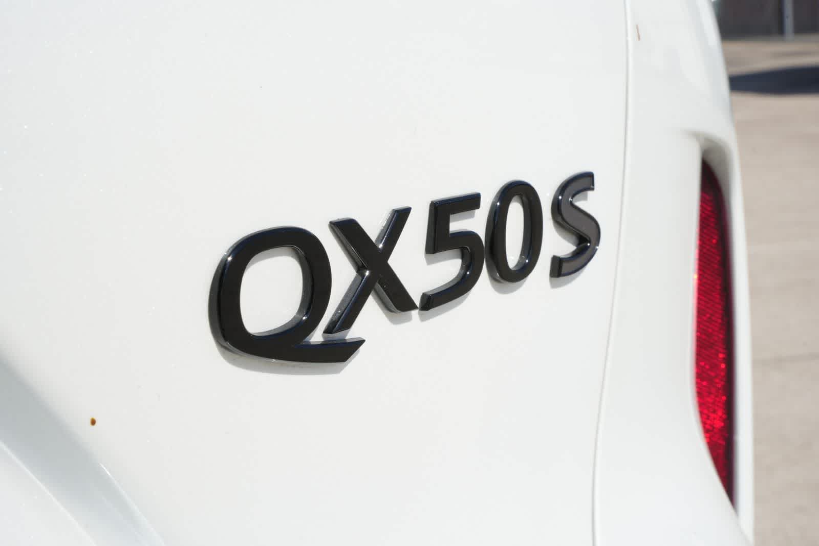 Thumbnail: 2025 INFINITI QX50 - 20