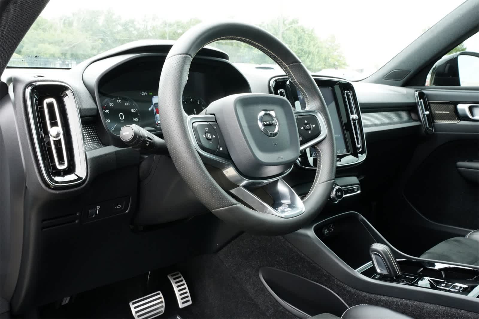 Thumbnail: 2020 Volvo XC40 - 15