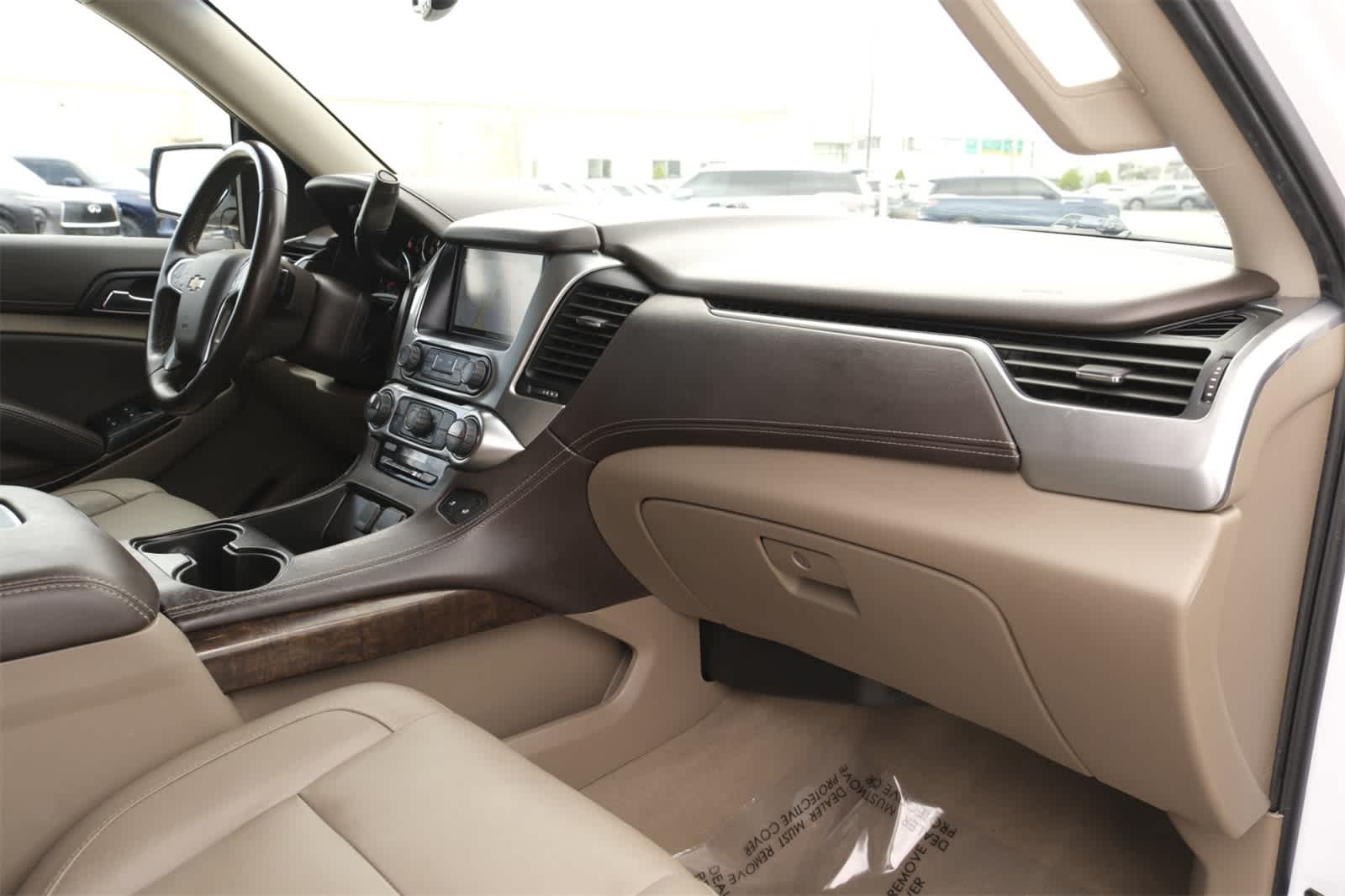 Thumbnail: 2019 Chevrolet Tahoe - 23