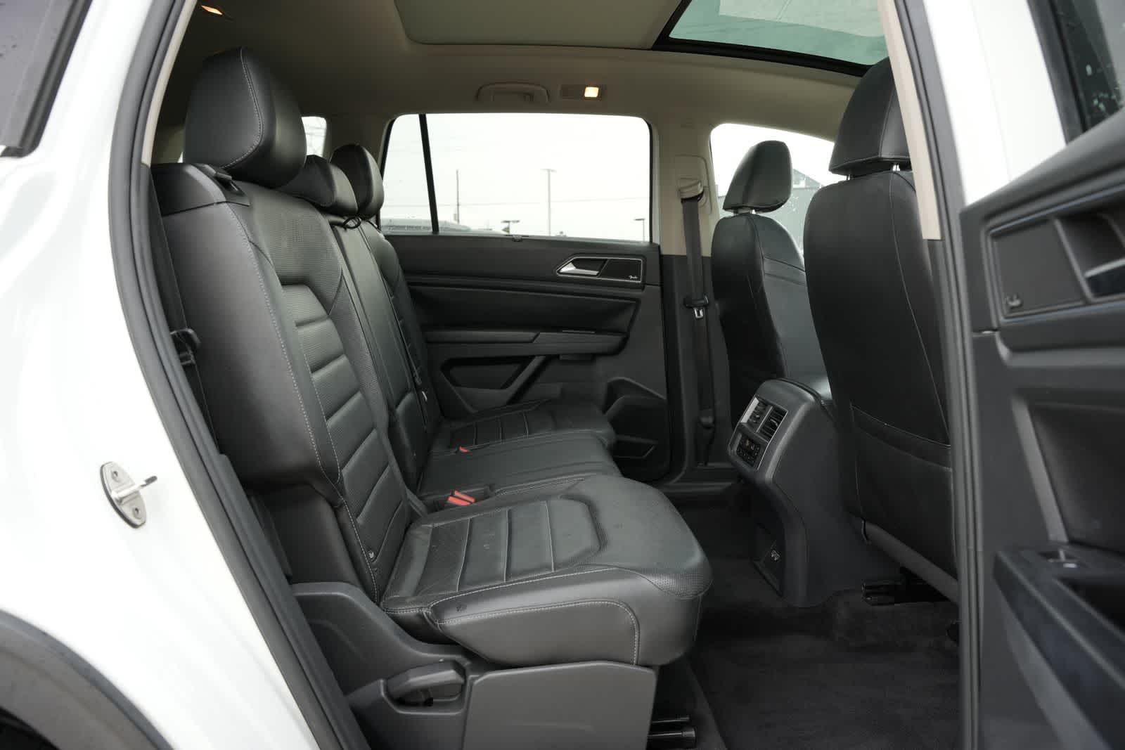 Thumbnail: 2018 Volkswagen Atlas - 18