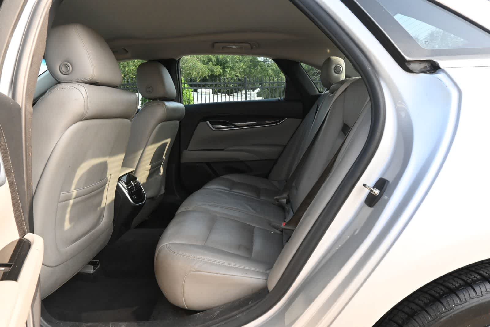 Thumbnail: 2016 Cadillac XTS - 18