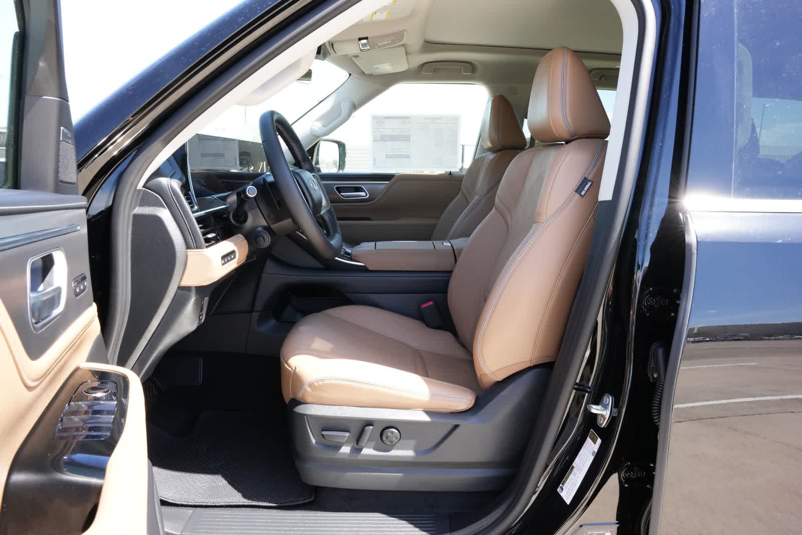 Thumbnail: 2026 INFINITI QX80 - 17