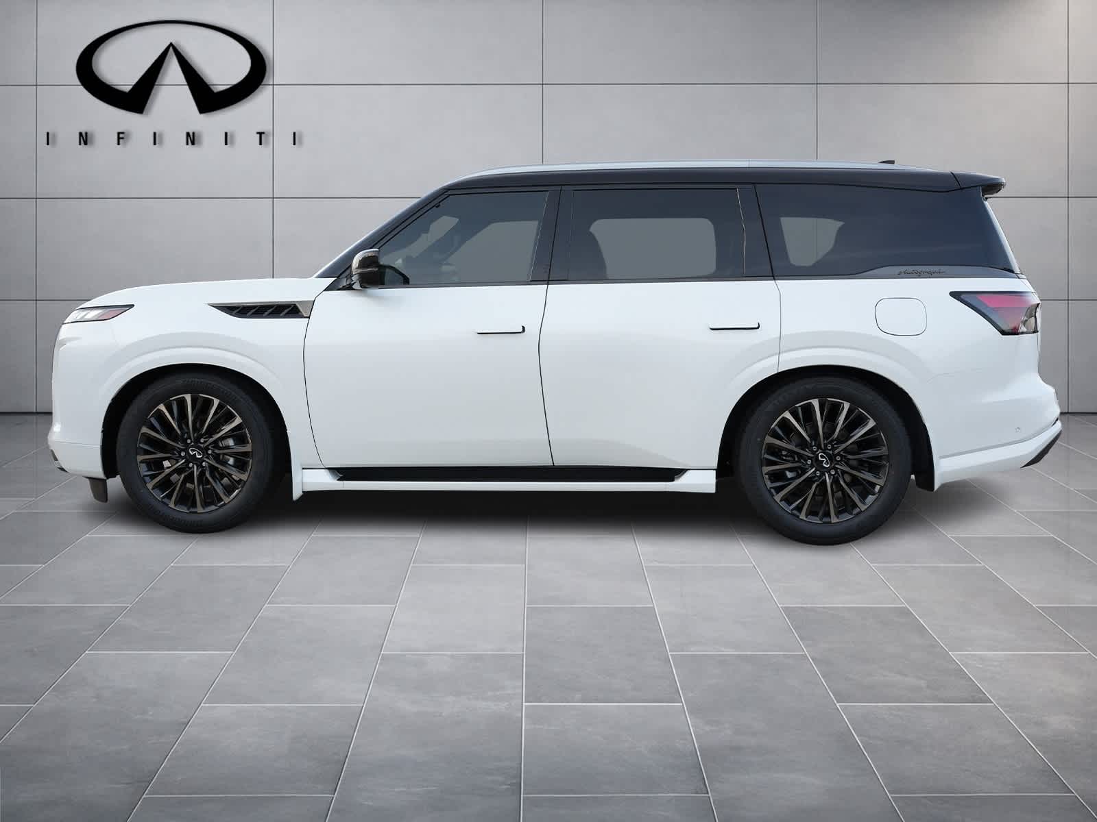 Thumbnail: 2026 INFINITI QX80 - 4