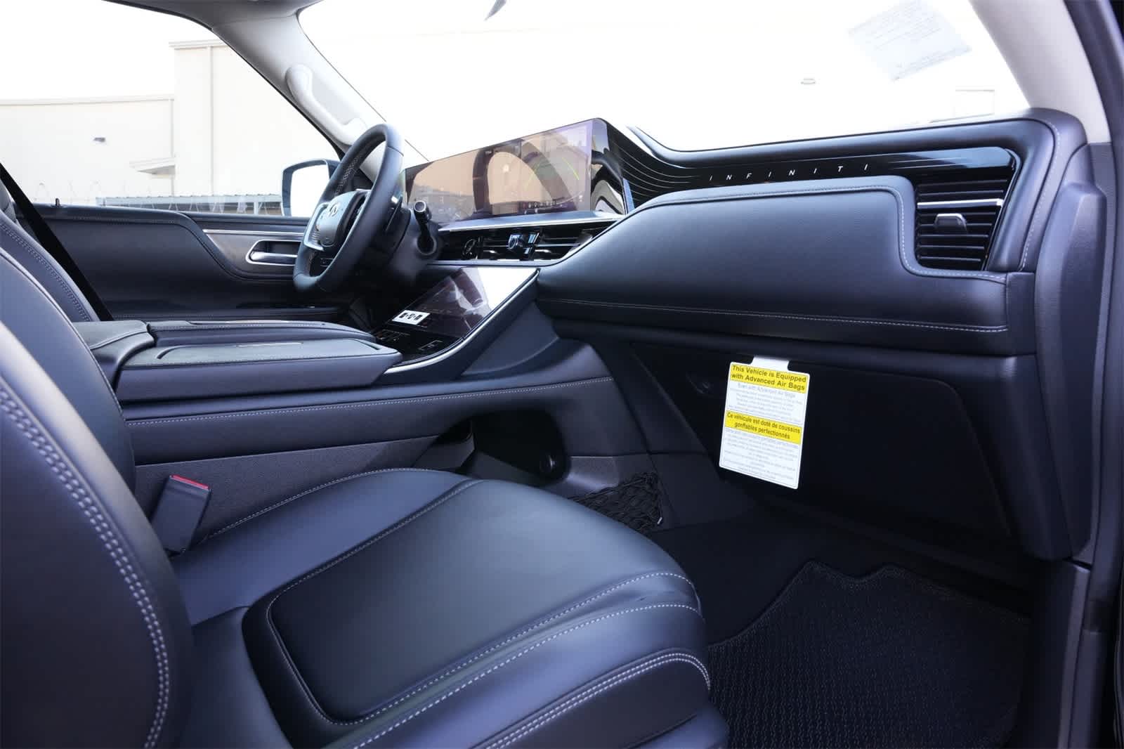 Thumbnail: 2026 INFINITI QX80 - 22