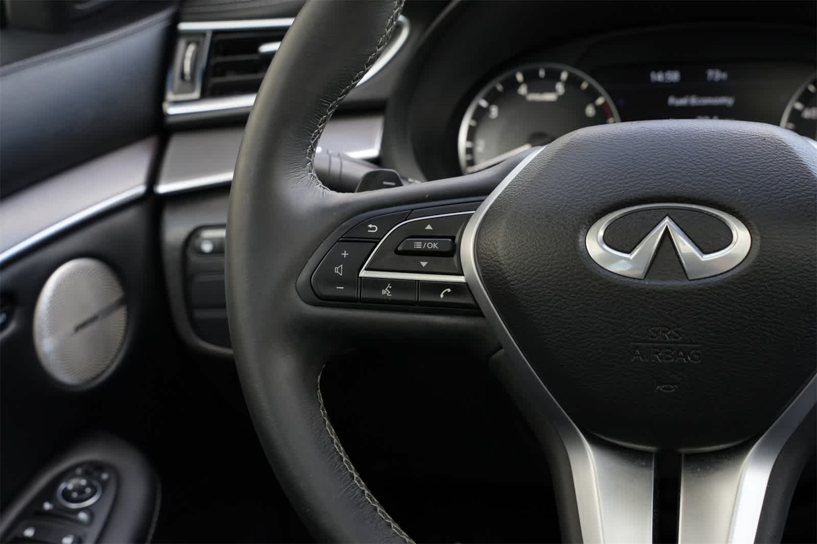 Thumbnail: 2023 INFINITI QX50 - 10