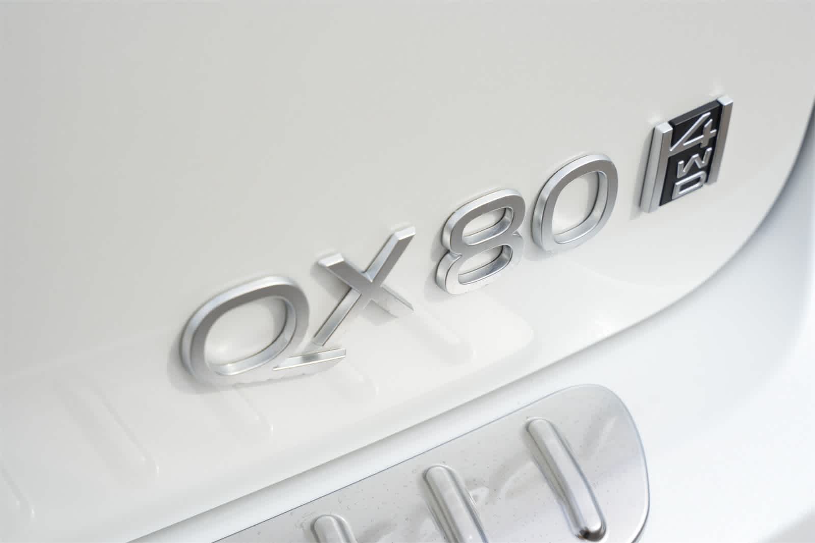 Thumbnail: 2025 INFINITI QX80 - 20