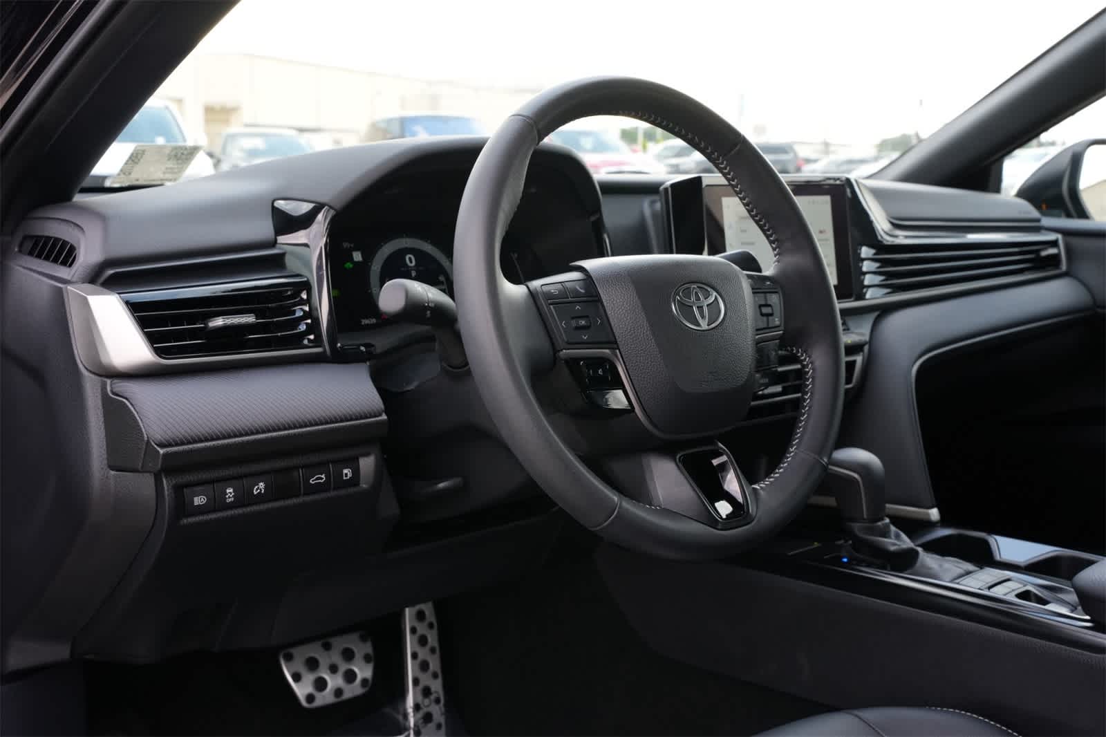Thumbnail: 2025 Toyota Camry - 16