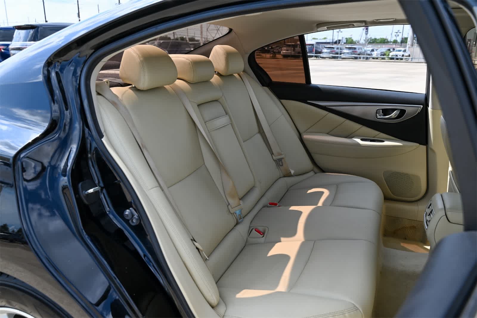 Thumbnail: 2015 INFINITI Q50 - 22