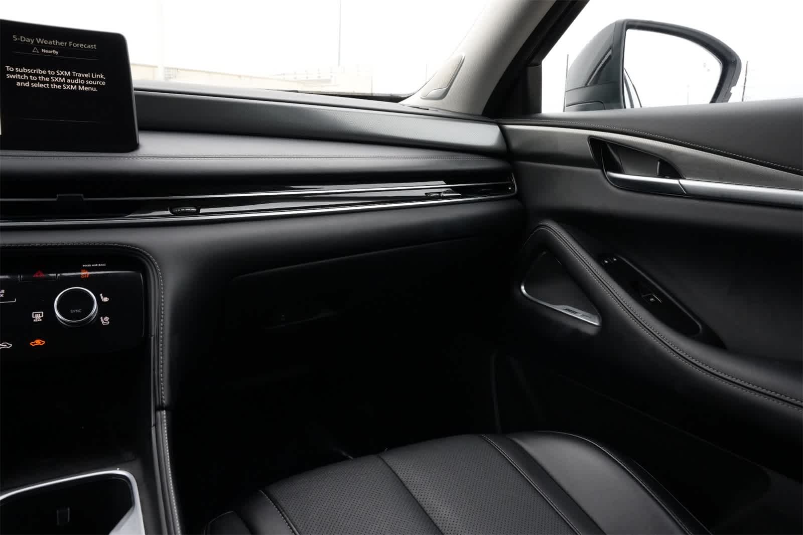 Thumbnail: 2025 INFINITI QX60 - 8