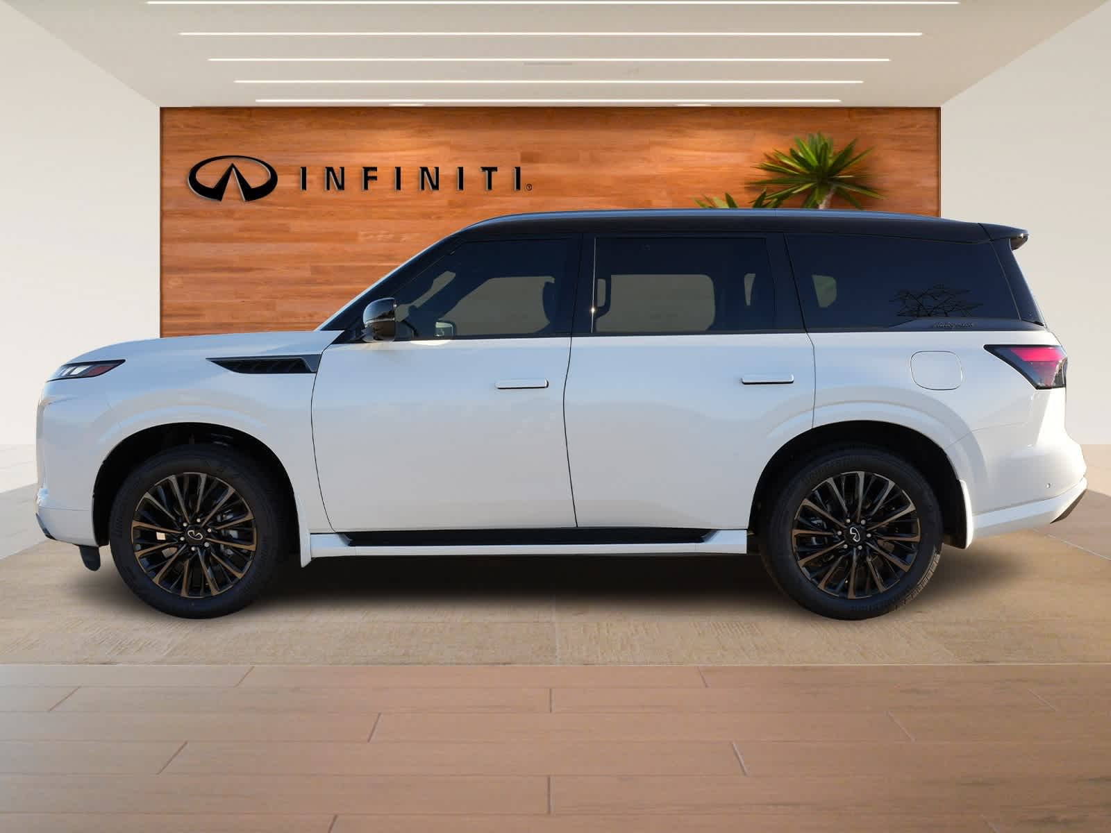 Thumbnail: 2026 INFINITI QX80 - 4