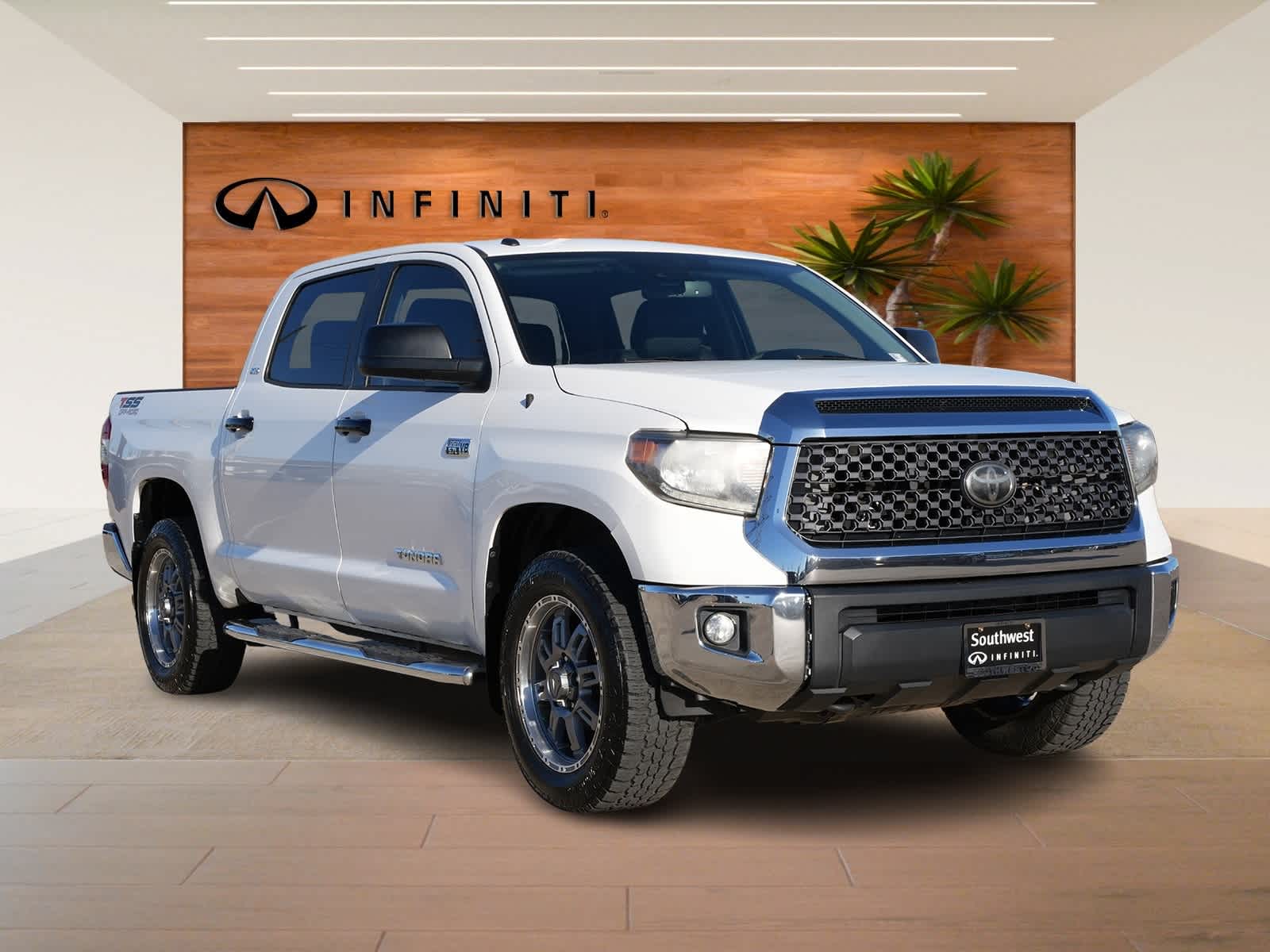 Thumbnail: 2018 Toyota Tundra - 3