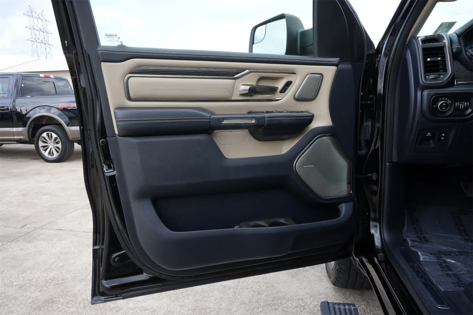 Thumbnail: 2019 RAM 1500 - 18